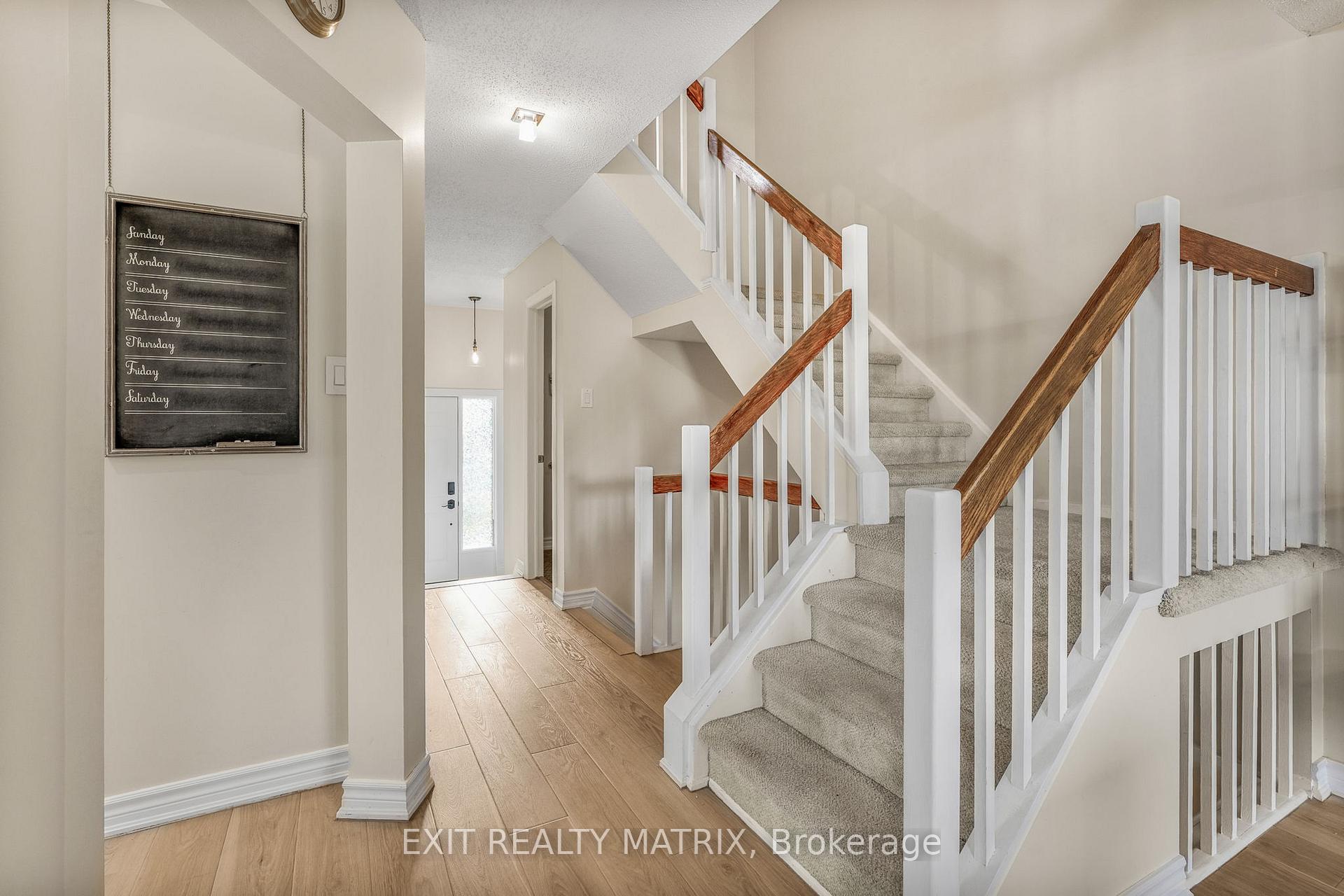 Photo 6 of 1503 Briarfield Crescent, Ottawa, Fallingbrook/Ridgemount — HOMEH