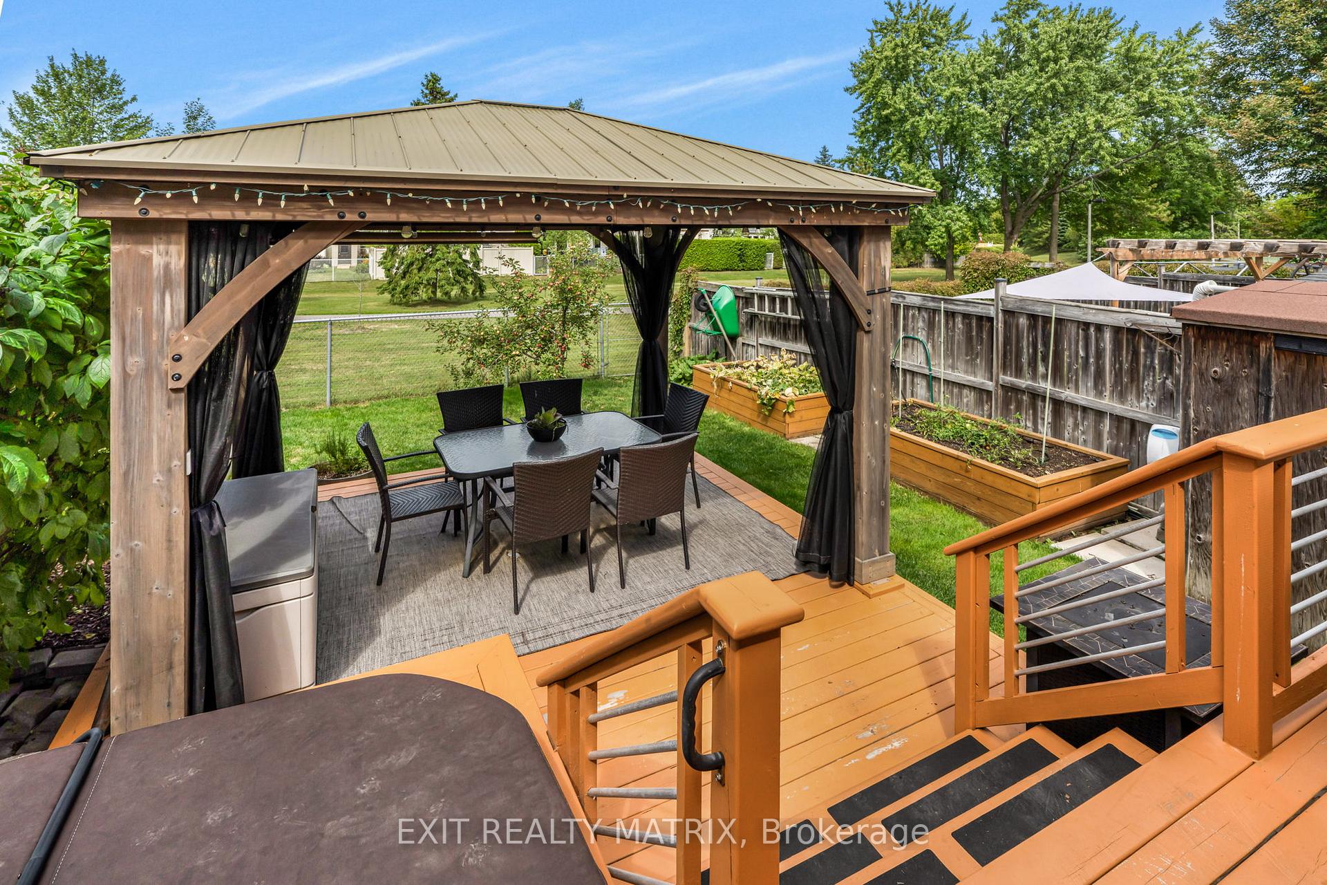 Photo 30 of 1503 Briarfield Crescent, Ottawa, Fallingbrook/Ridgemount — HOMEH