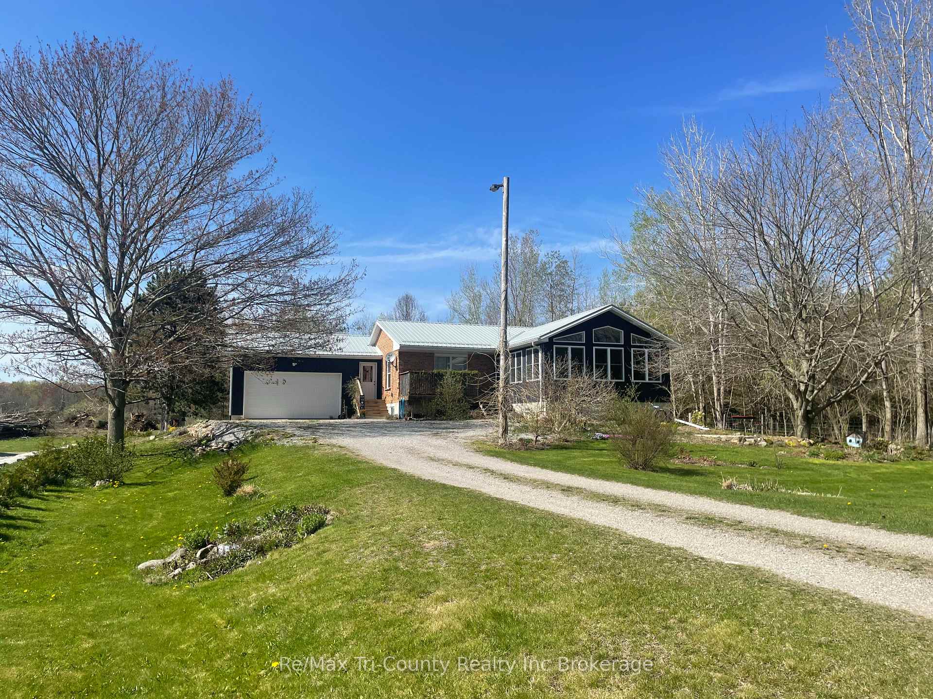 Photo 1 of 417 10th Concession Road, Norfolk, Rural N. Walsingham — HOMEH