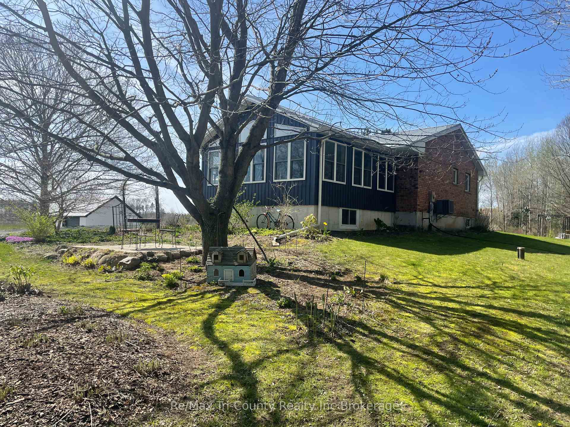 Photo 4 of 417 10th Concession Road, Norfolk, Rural N. Walsingham — HOMEH
