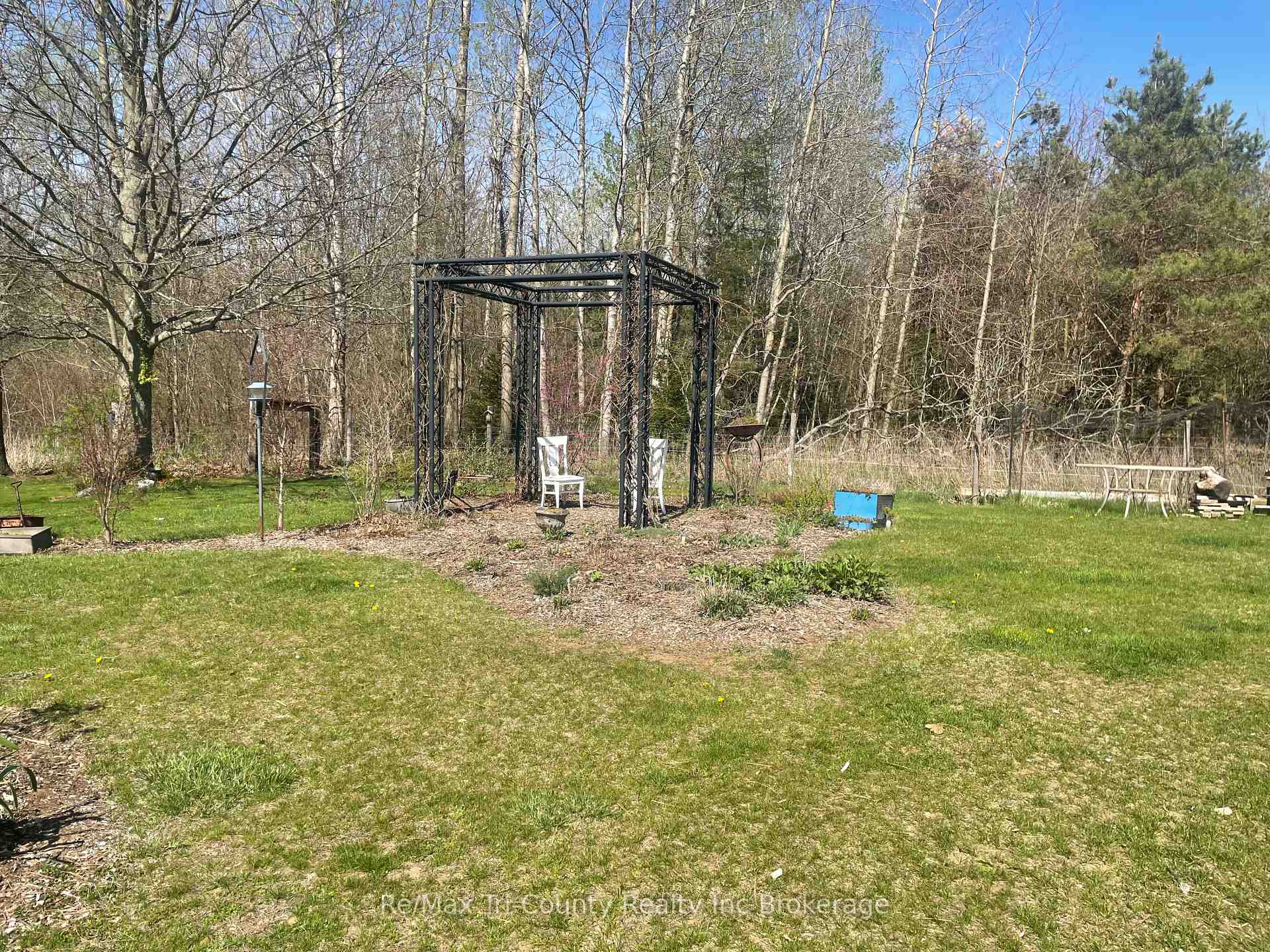 Photo 9 of 417 10th Concession Road, Norfolk, Rural N. Walsingham — HOMEH