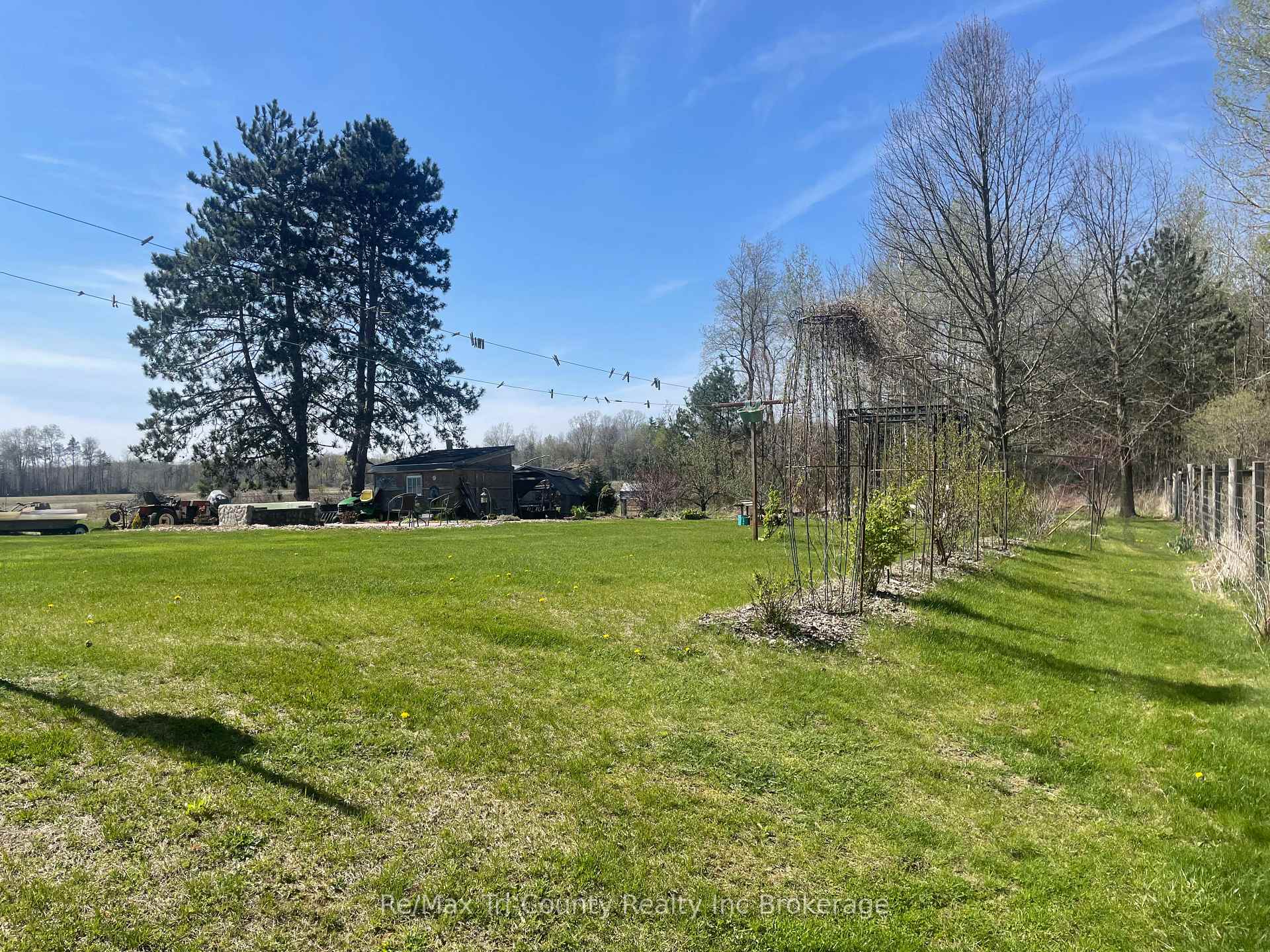Photo 10 of 417 10th Concession Road, Norfolk, Rural N. Walsingham — HOMEH