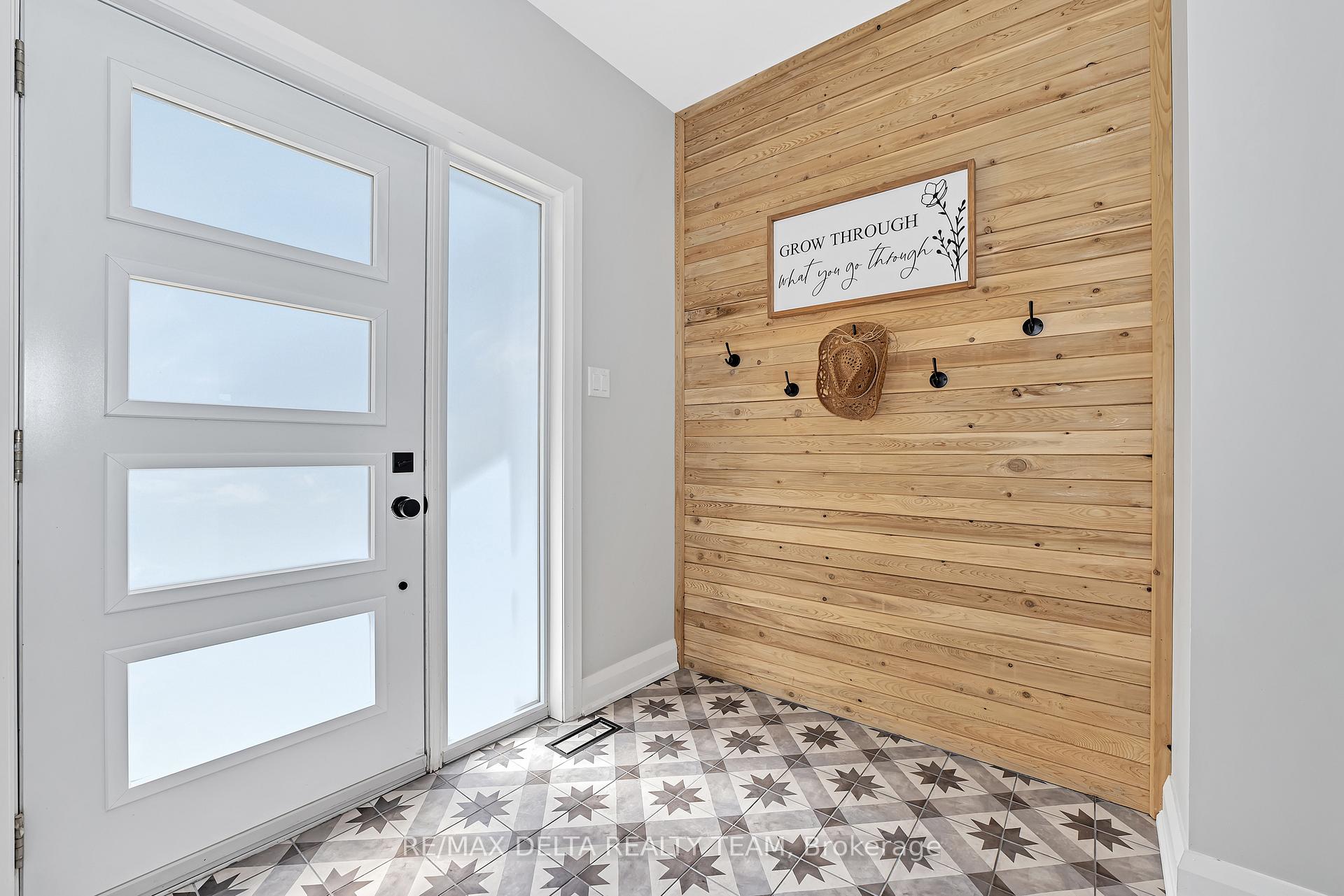 Photo 6 of 4645 Mcneely Rd, Ottawa, Sarsfield/Bearbrook — HOMEH
