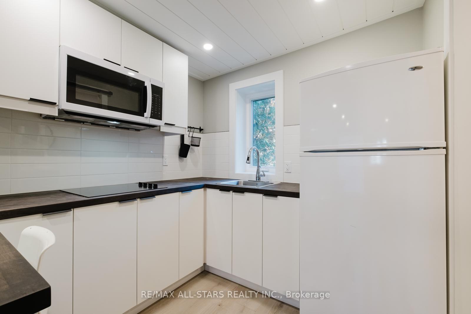 Photo 10 of Unit Unit B, 249 Main Street, Markham, Old Markham Village — HOMEH