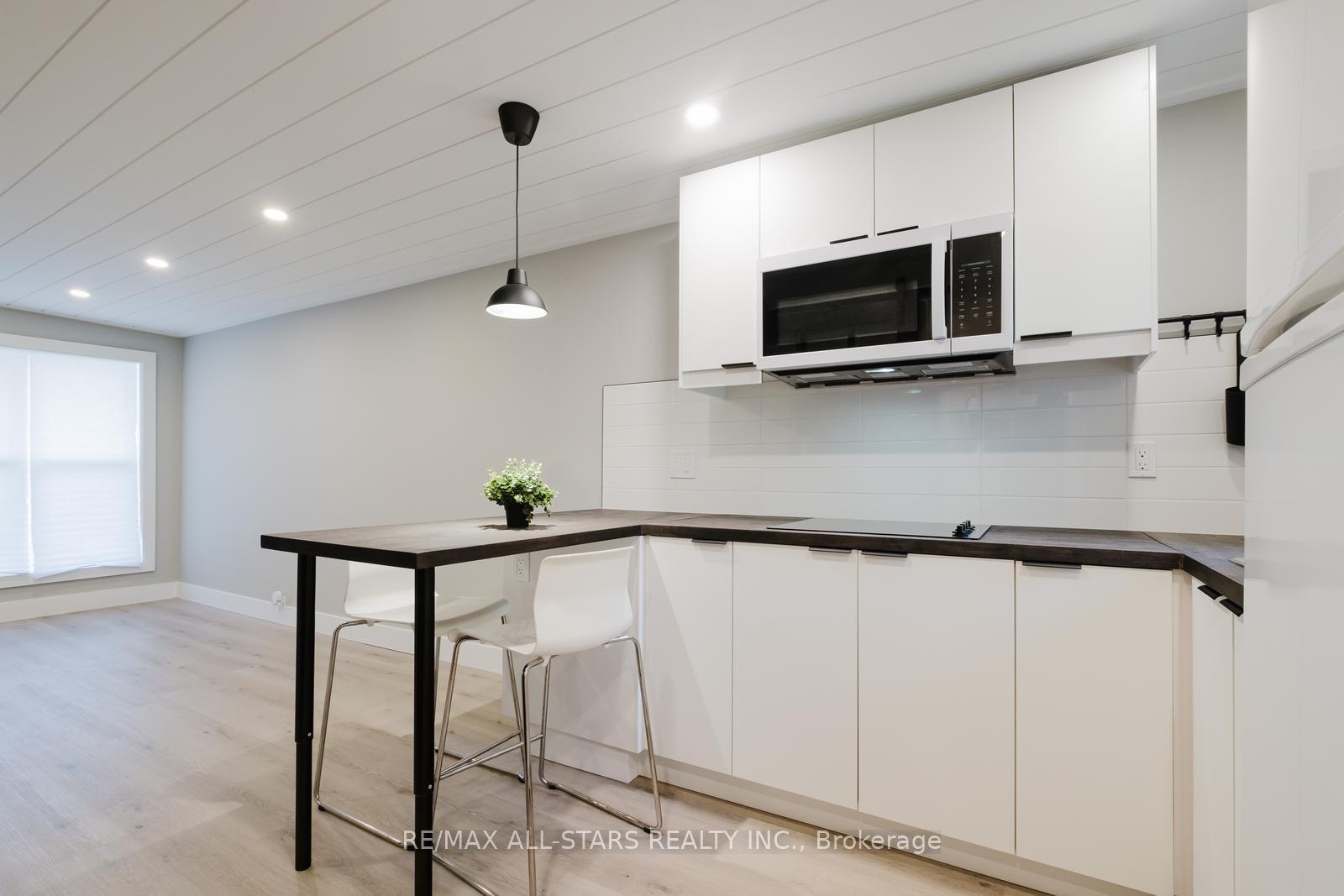 Photo 12 of Unit Unit B, 249 Main Street, Markham, Old Markham Village — HOMEH