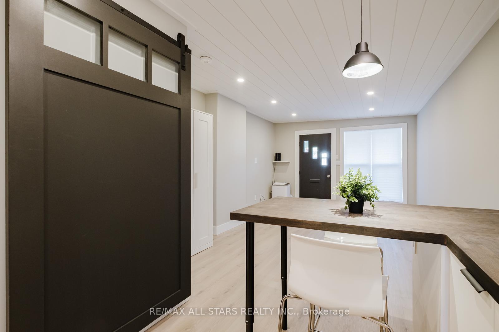 Photo 13 of Unit Unit B, 249 Main Street, Markham, Old Markham Village — HOMEH