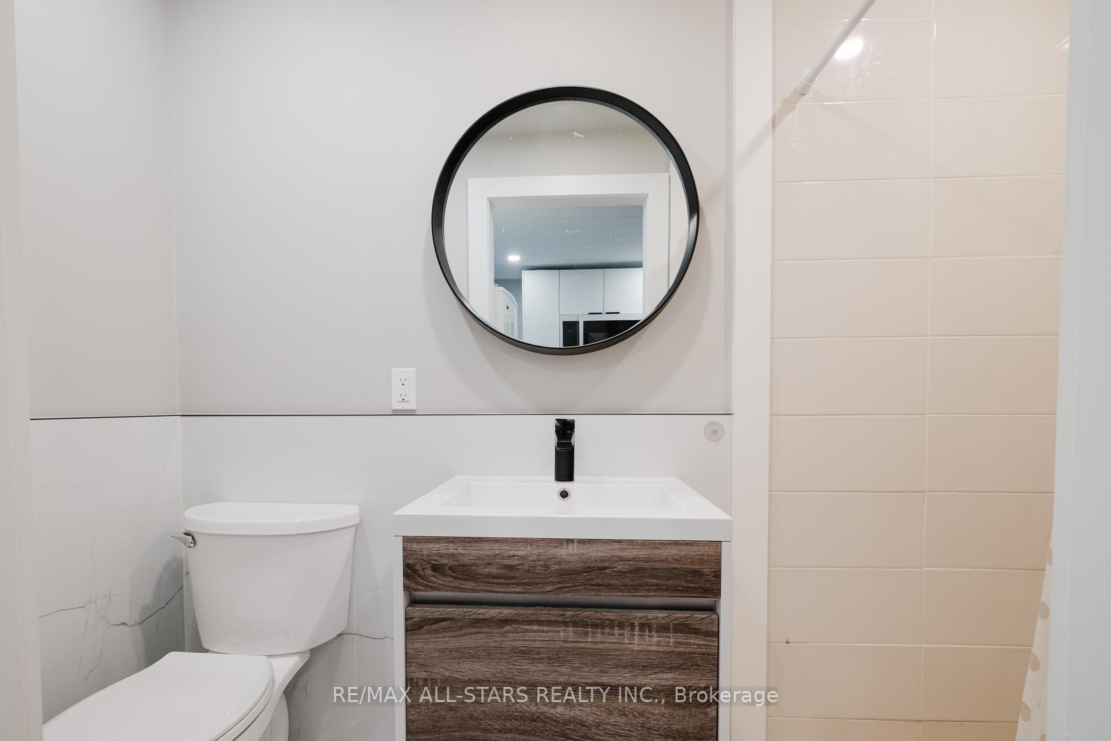 Photo 15 of Unit Unit B, 249 Main Street, Markham, Old Markham Village — HOMEH