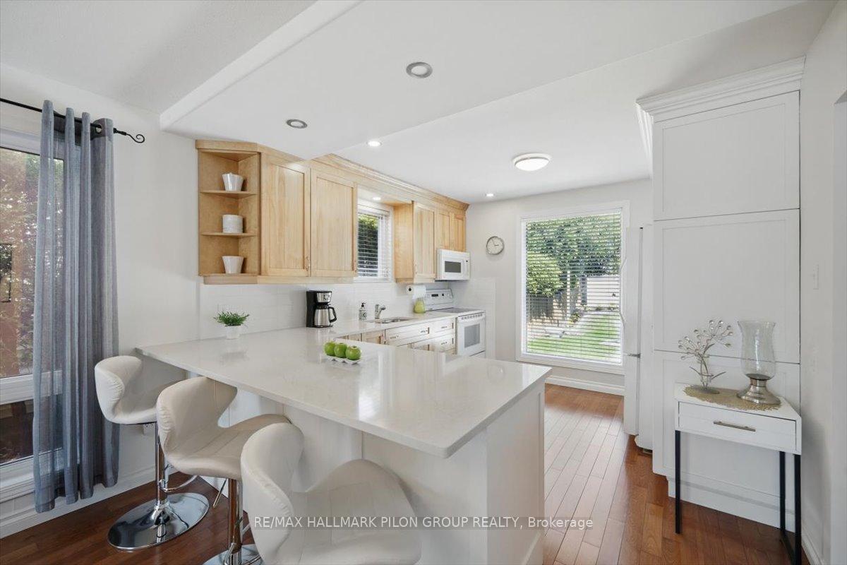 Photo 4 of 1521 Kamouraska Circle, Ottawa, Chateauneuf — HOMEH