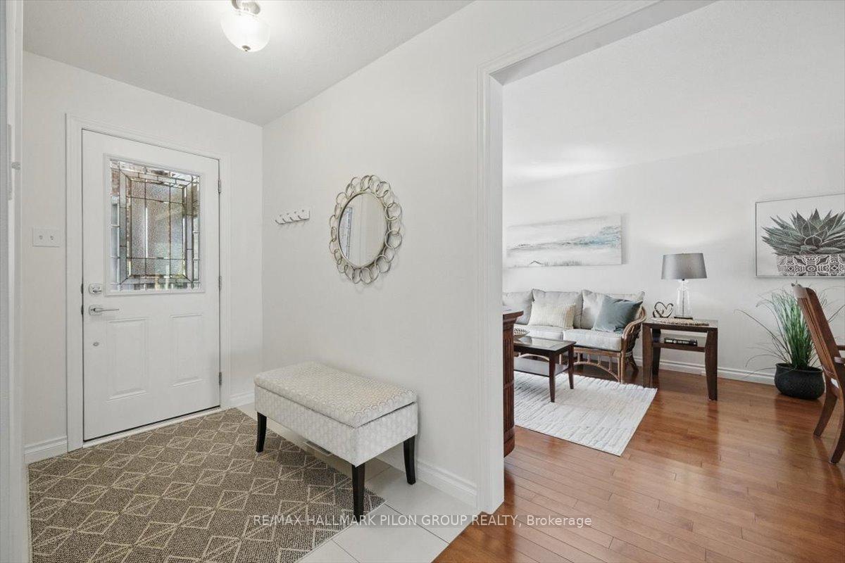 Photo 14 of 1521 Kamouraska Circle, Ottawa, Chateauneuf — HOMEH
