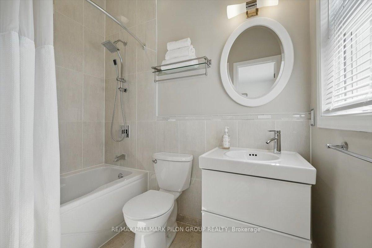Photo 16 of 1521 Kamouraska Circle, Ottawa, Chateauneuf — HOMEH