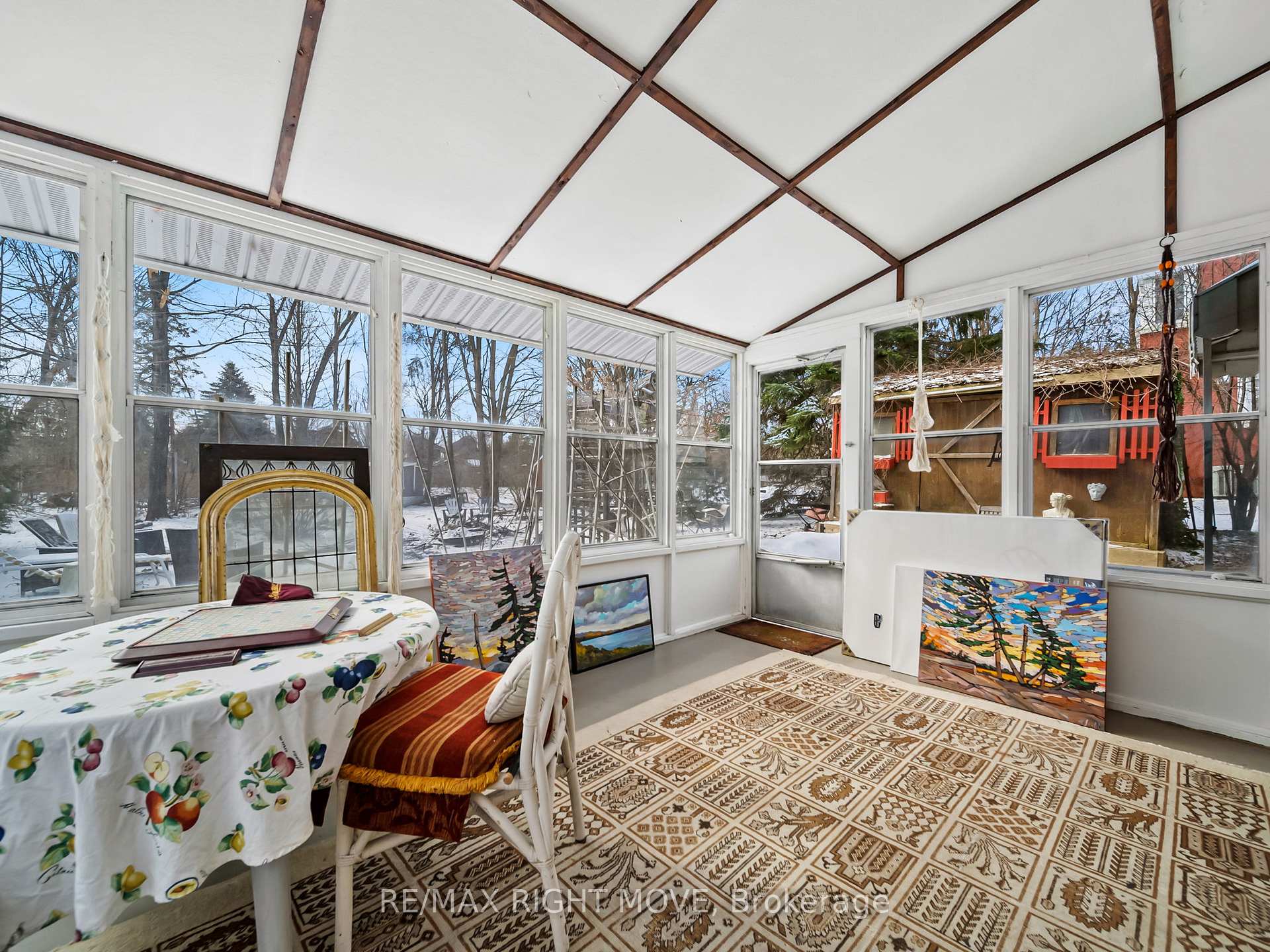 Photo 11 of 105 North Street E, Orillia — HOMEH