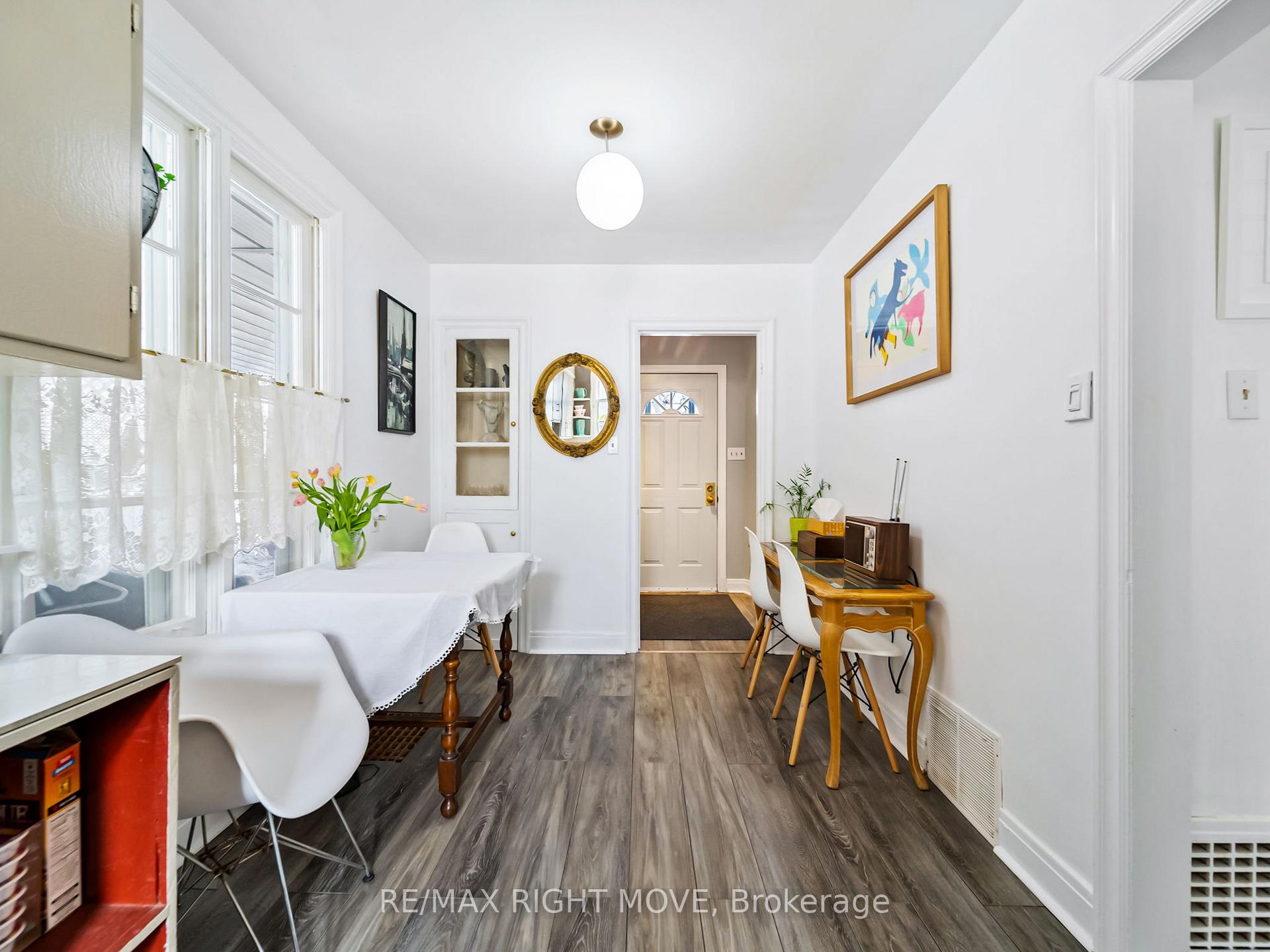 Photo 13 of 105 North Street E, Orillia — HOMEH