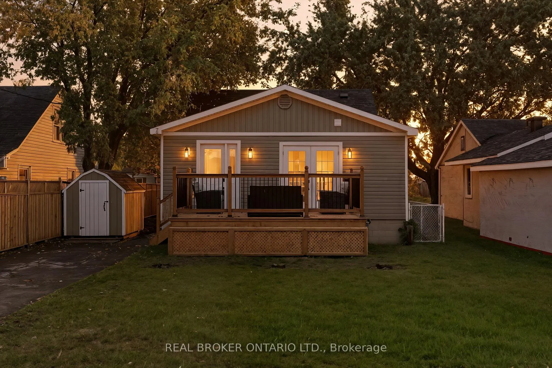 Photo 1 of 25 Roosevelt Drive, Smiths Falls — HOMEH