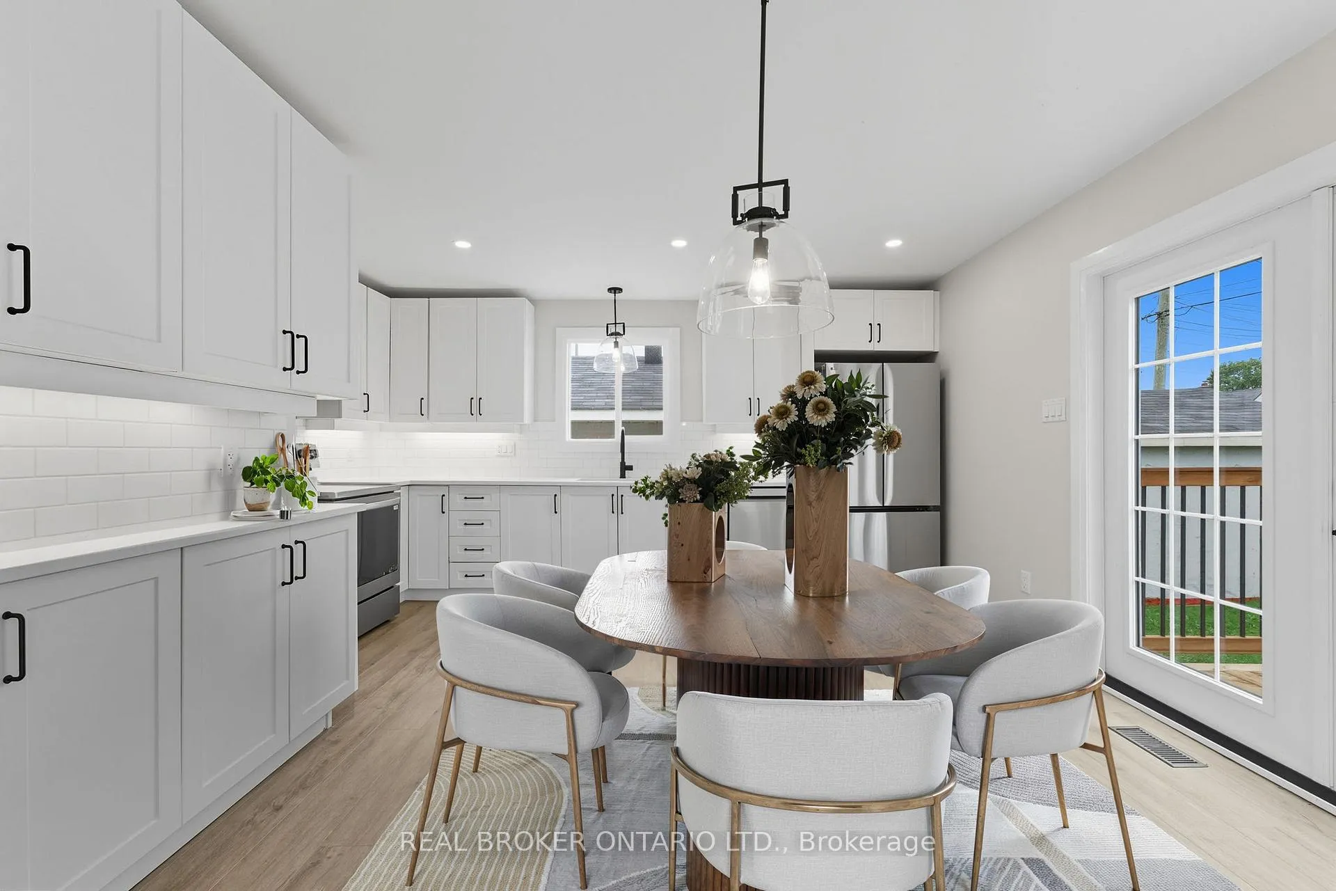 Photo 26 of 25 Roosevelt Drive, Smiths Falls — HOMEH