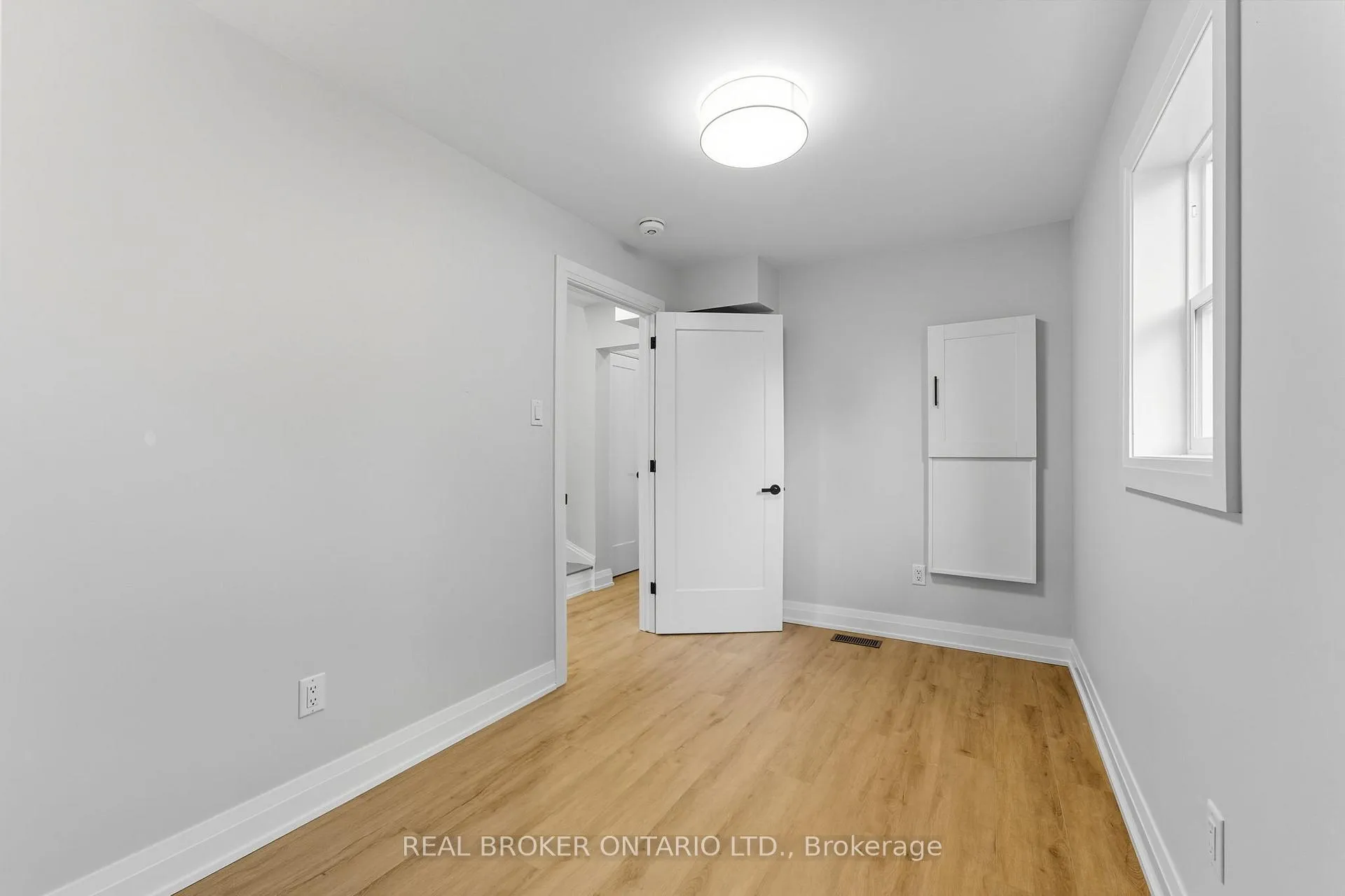 Photo 50 of 25 Roosevelt Drive, Smiths Falls — HOMEH