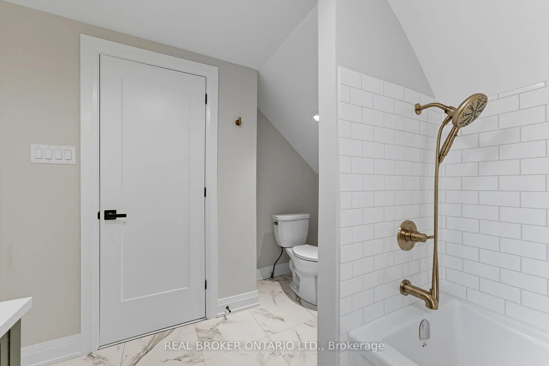 Photo 75 of 25 Roosevelt Drive, Smiths Falls — HOMEH