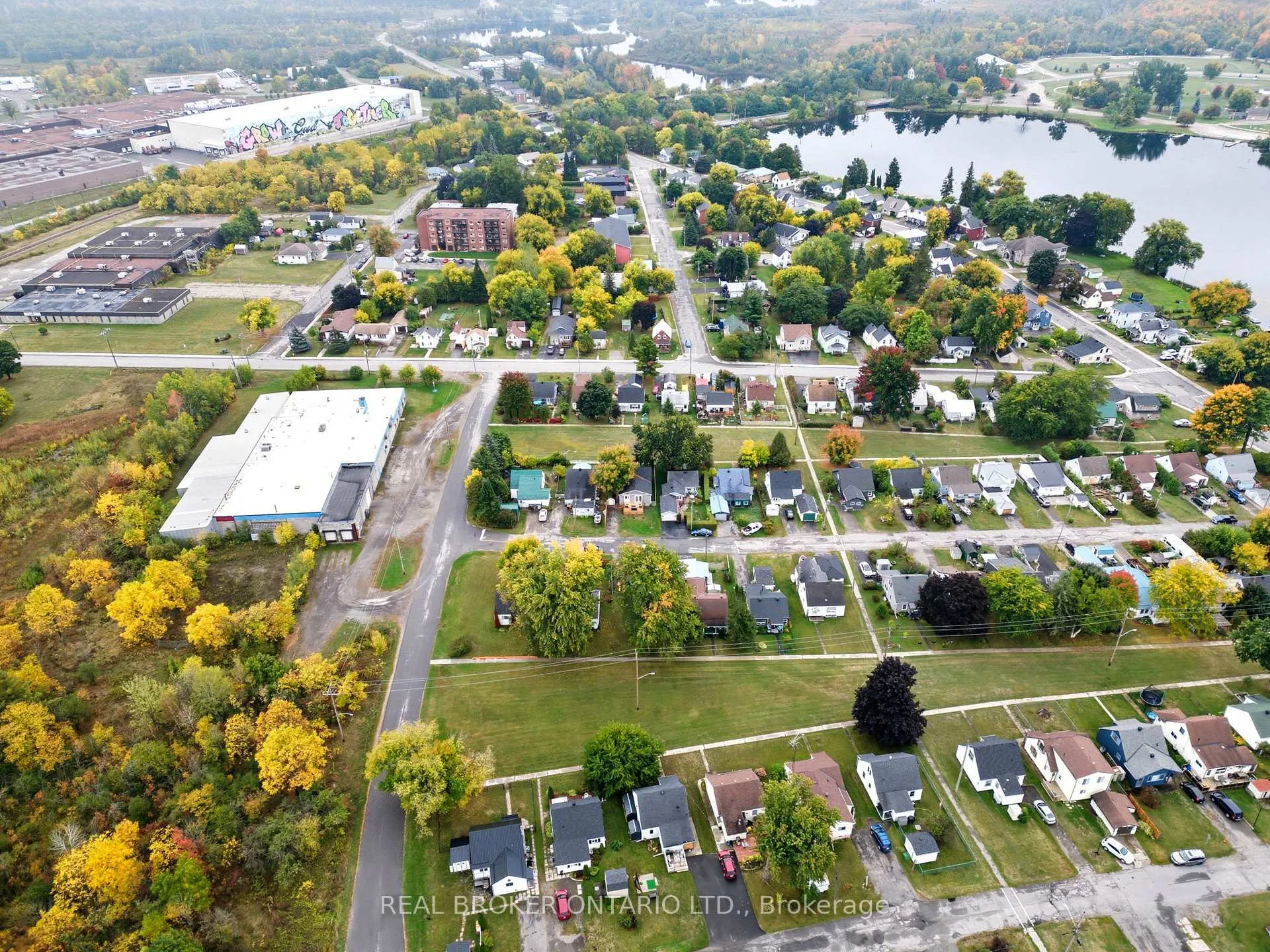 Photo 93 of 25 Roosevelt Drive, Smiths Falls — HOMEH