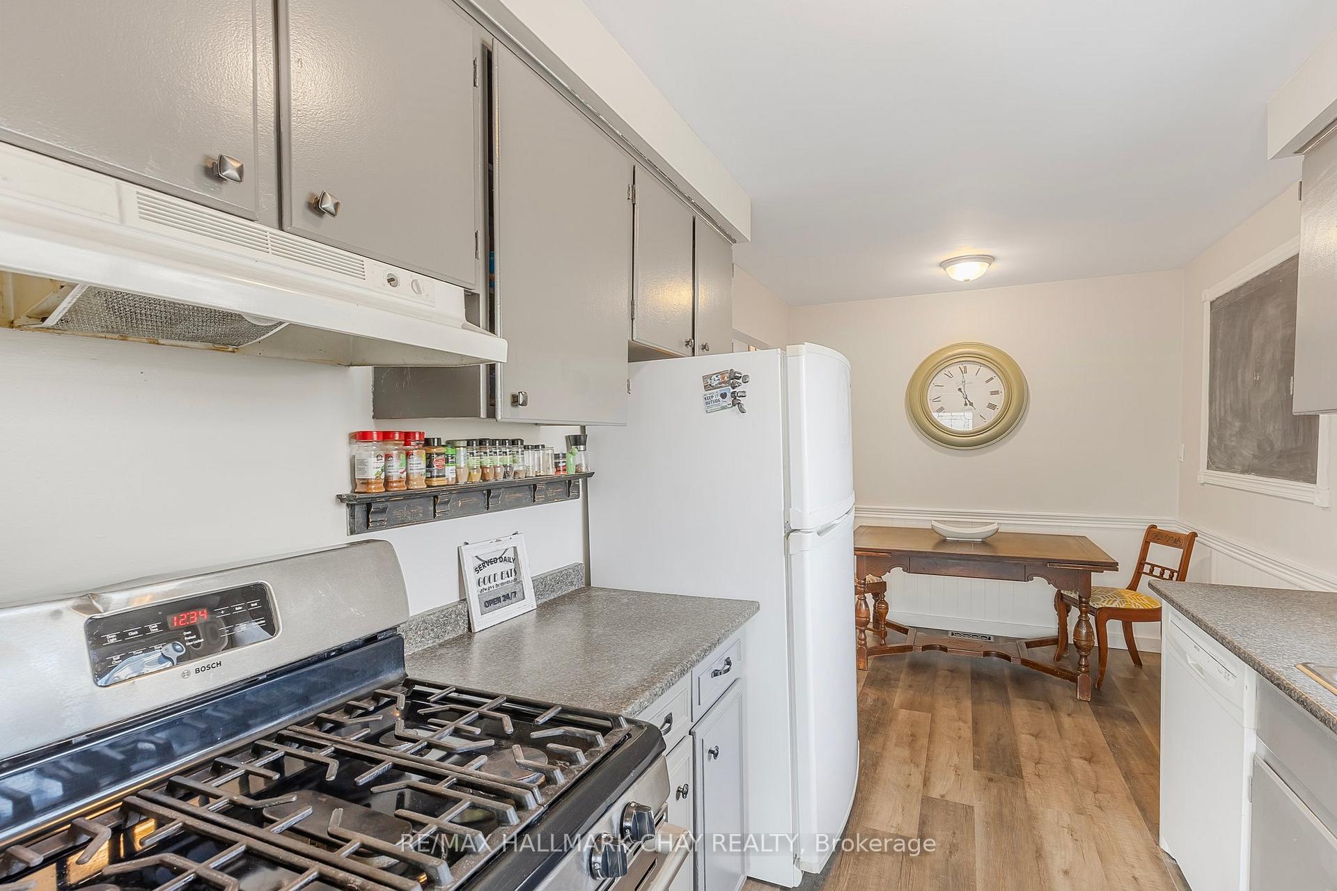 Photo 13 of 92 Walkem Drive, New Tecumseth, Tottenham — HOMEH