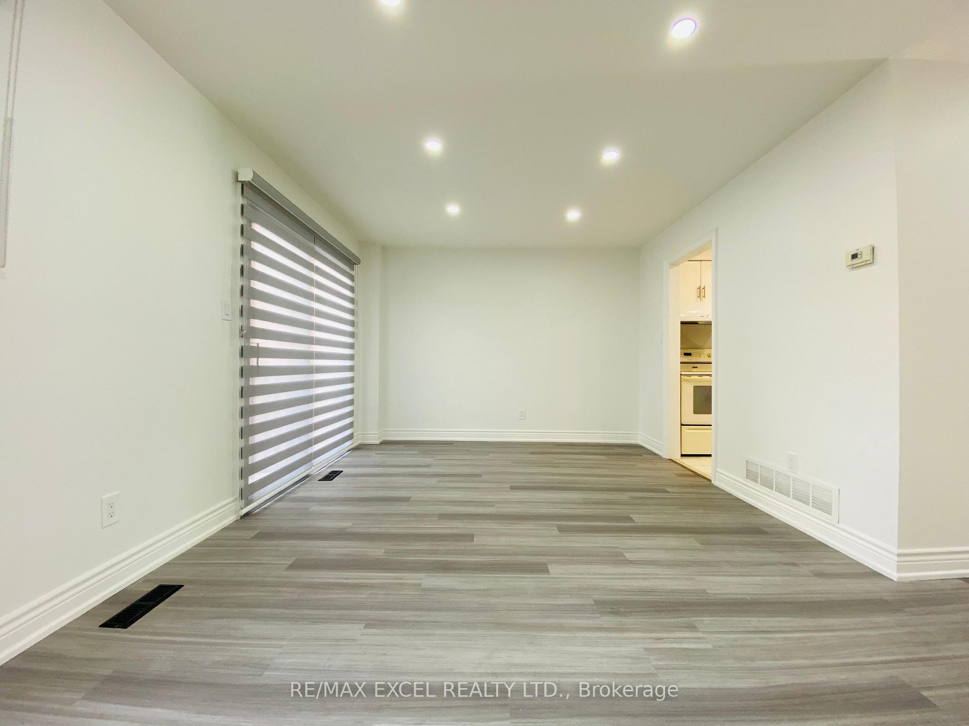 Photo 6 of 33 Sorrell Crescent, Markham, Milliken Mills East — HOMEH