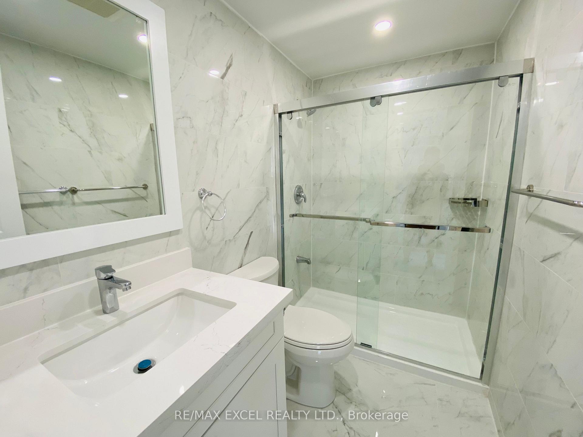 Photo 8 of 33 Sorrell Crescent, Markham, Milliken Mills East — HOMEH
