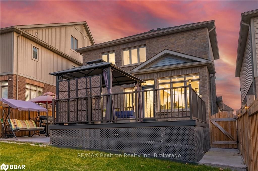 Photo 4 of 74 Treetops Boulevard, New Tecumseth, Rural New Tecumseth — HOMEH