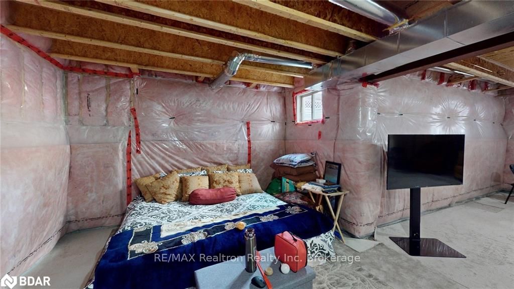 Photo 36 of 74 Treetops Boulevard, New Tecumseth, Rural New Tecumseth — HOMEH