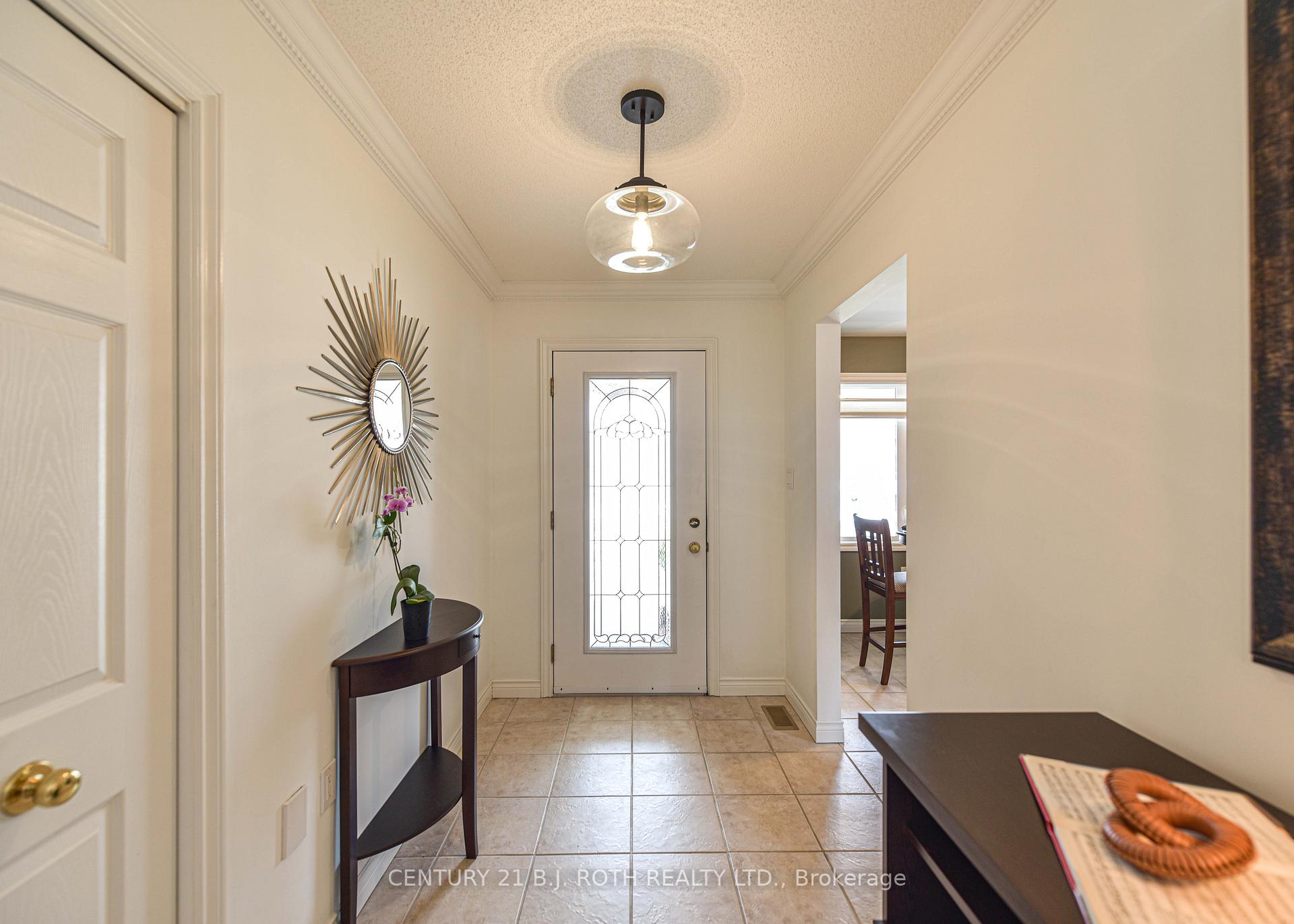 Photo 6 of 60 Woodside Drive, Orillia — HOMEH