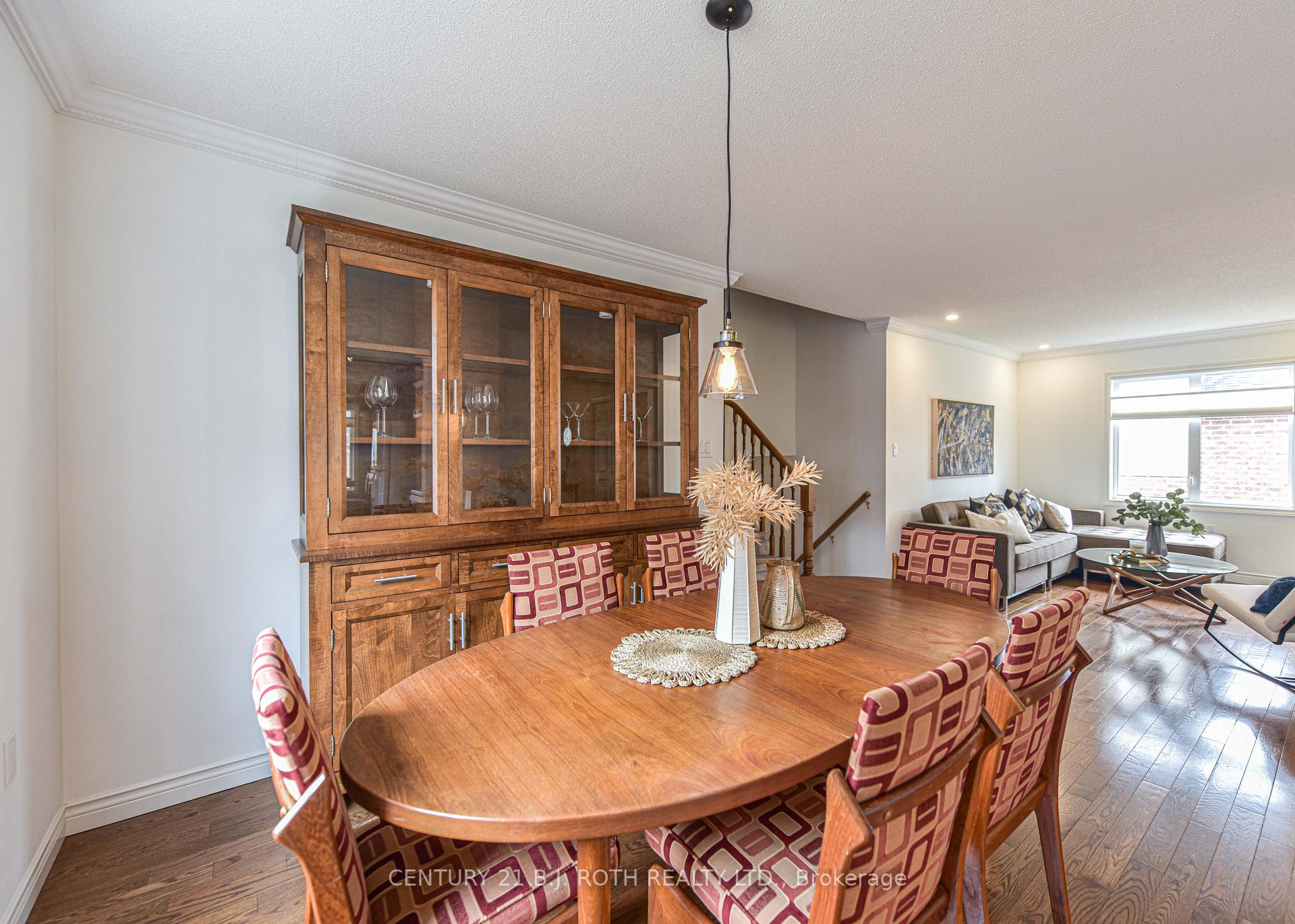 Photo 10 of 60 Woodside Drive, Orillia — HOMEH