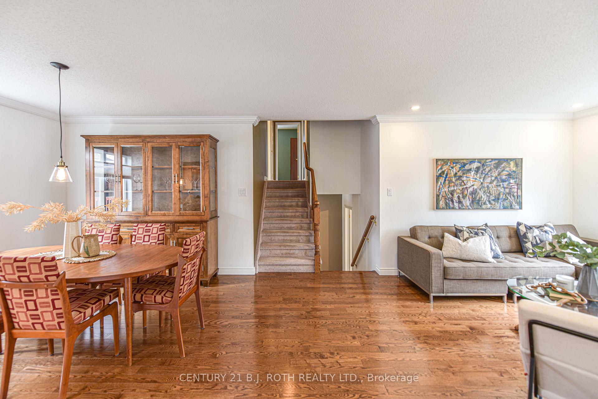 Photo 12 of 60 Woodside Drive, Orillia — HOMEH