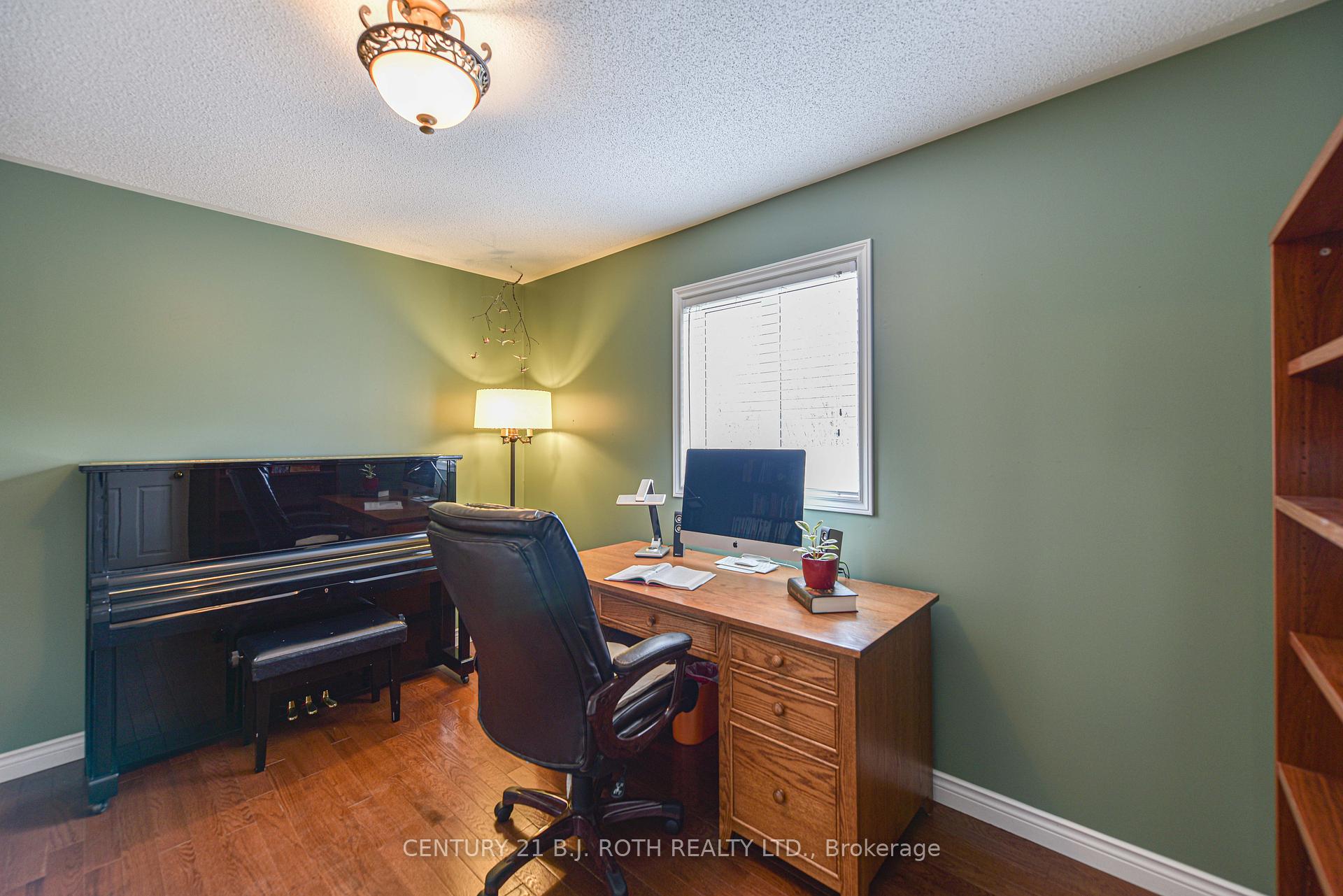 Photo 18 of 60 Woodside Drive, Orillia — HOMEH