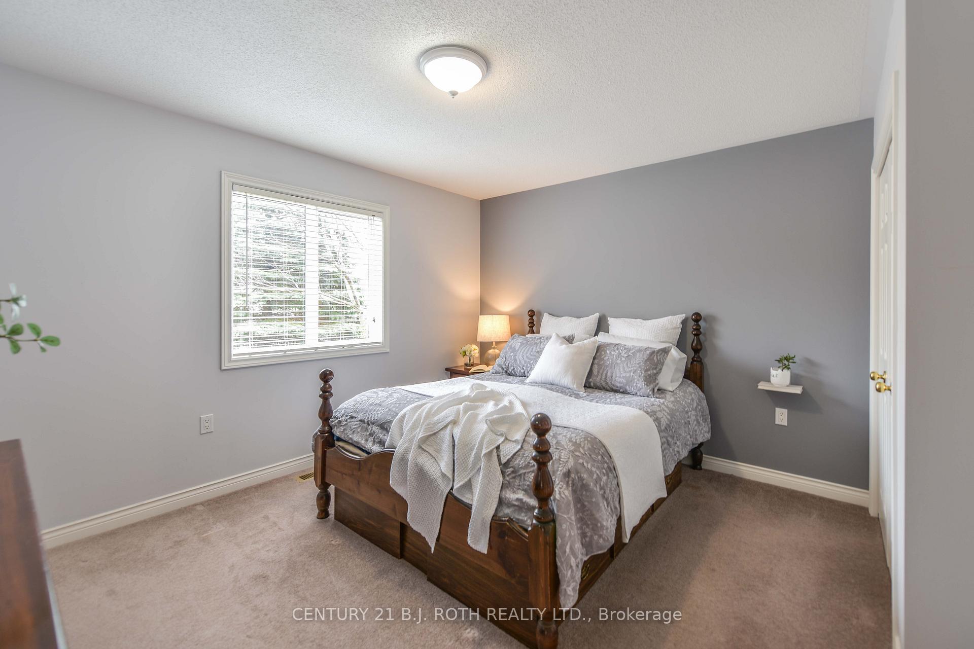 Photo 24 of 60 Woodside Drive, Orillia — HOMEH
