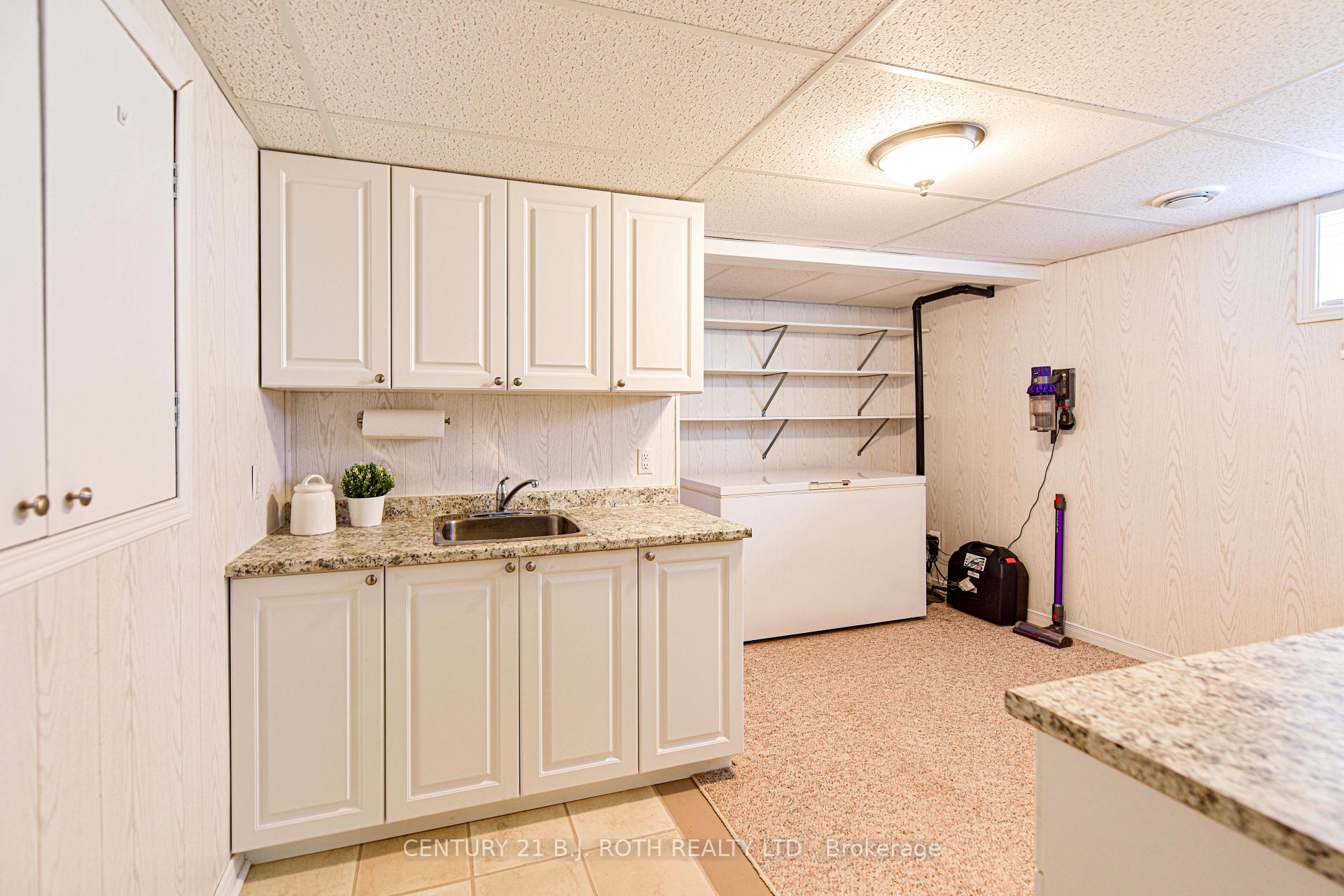 Photo 30 of 60 Woodside Drive, Orillia — HOMEH