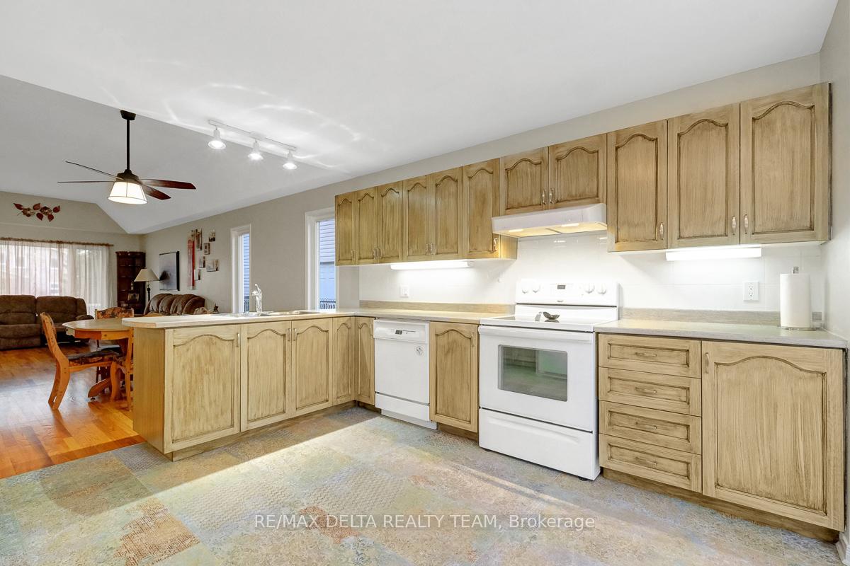 Photo 4 of 1666 Sunview Drive, Ottawa, Orleans/Sunridge — HOMEH