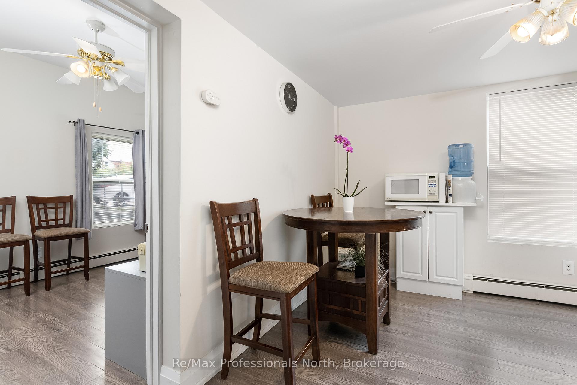 Photo 12 of 73 Coldwater Street E, Orillia — HOMEH