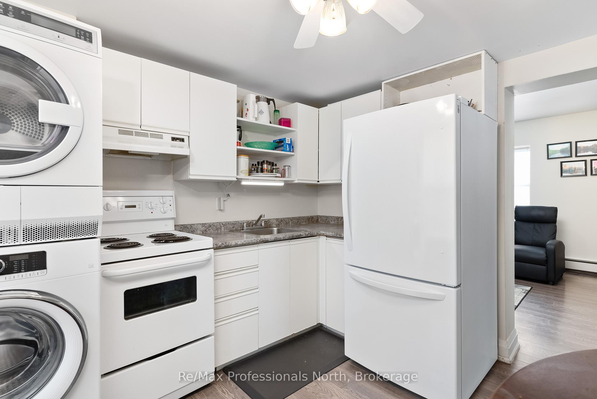 Photo 13 of 73 Coldwater Street E, Orillia — HOMEH