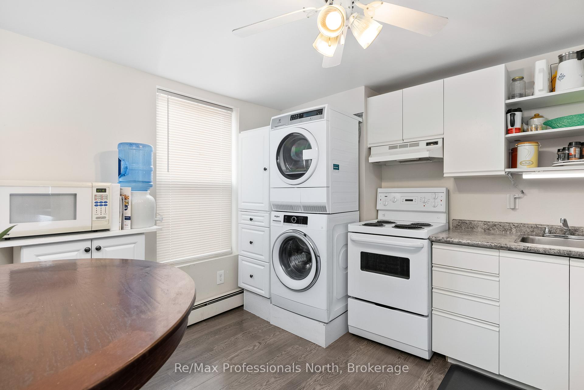 Photo 14 of 73 Coldwater Street E, Orillia — HOMEH