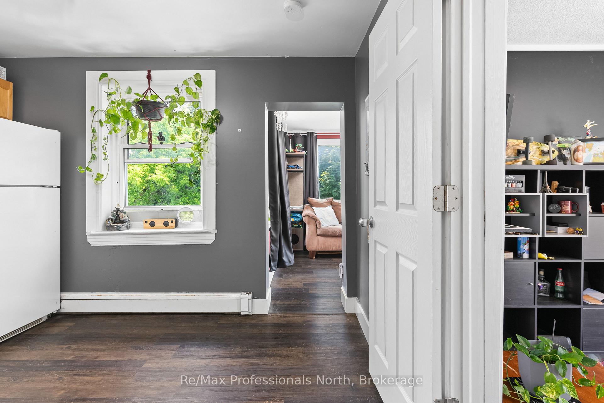 Photo 29 of 73 Coldwater Street E, Orillia — HOMEH