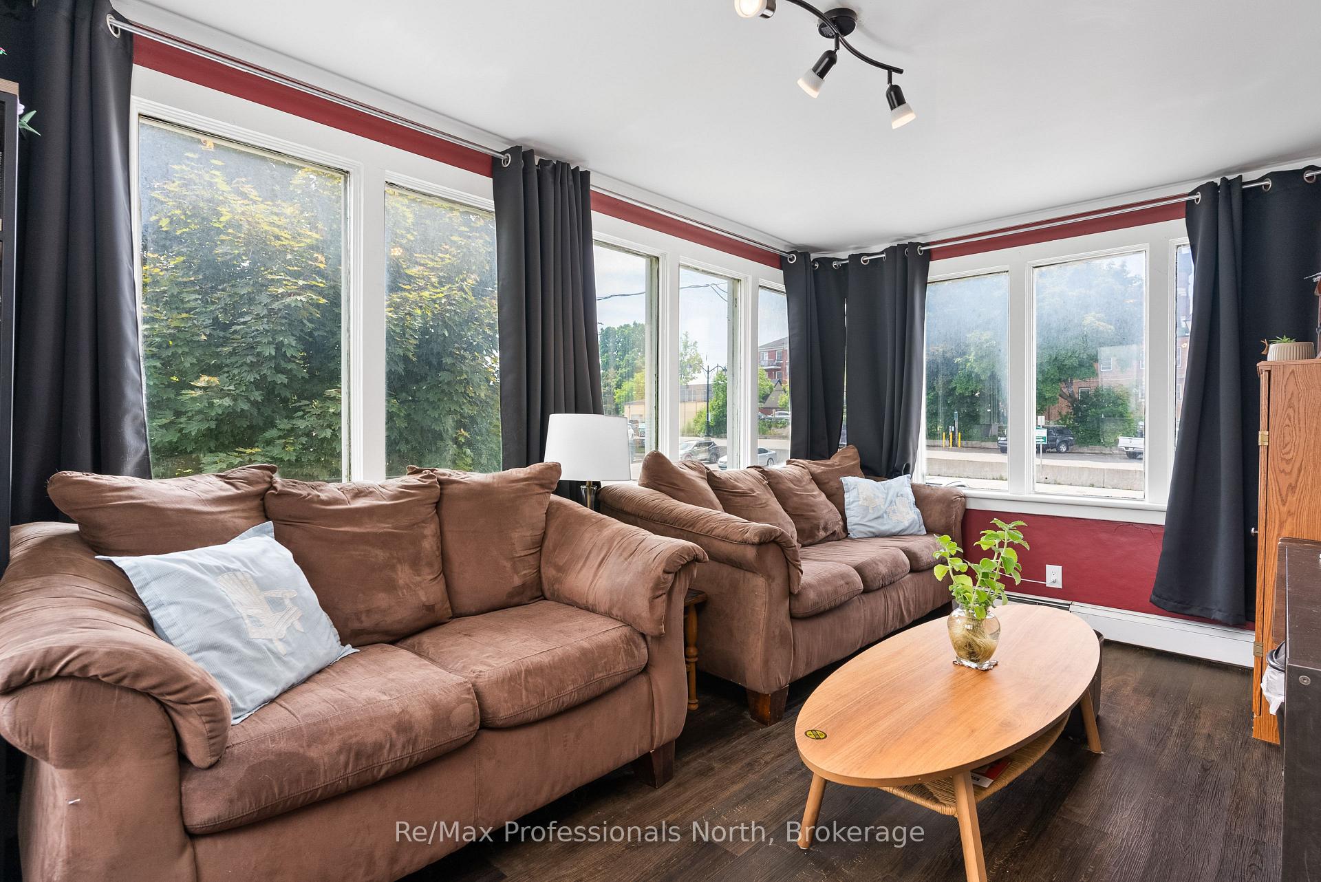 Photo 36 of 73 Coldwater Street E, Orillia — HOMEH
