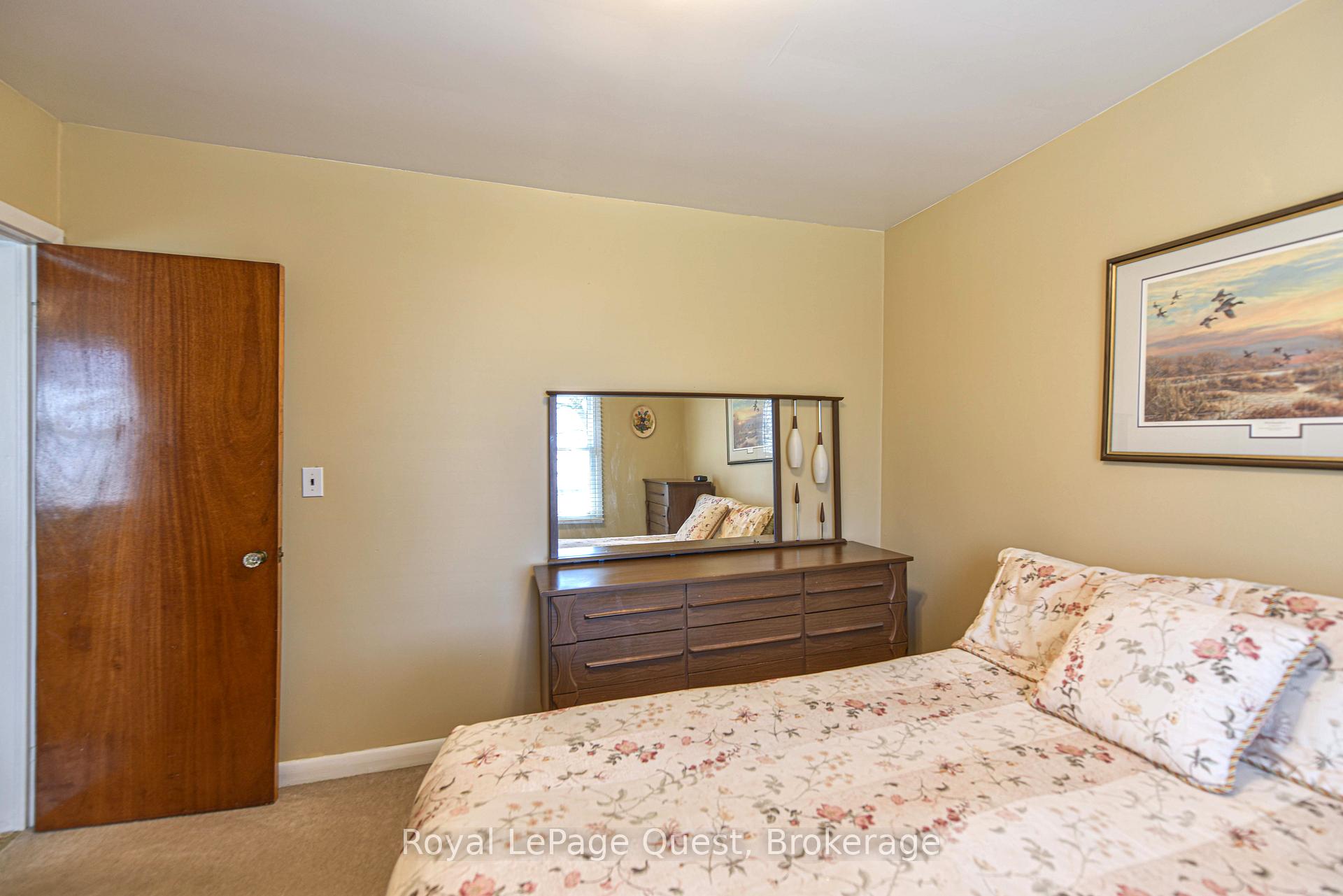Photo 14 of 333 Moffat Street, Orillia — HOMEH