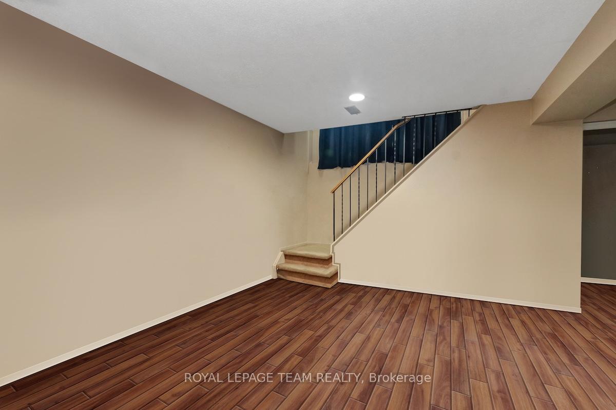 Photo 13 of 613 Latour Crescent, Ottawa, Fallingbrook/Gardenway South — HOMEH
