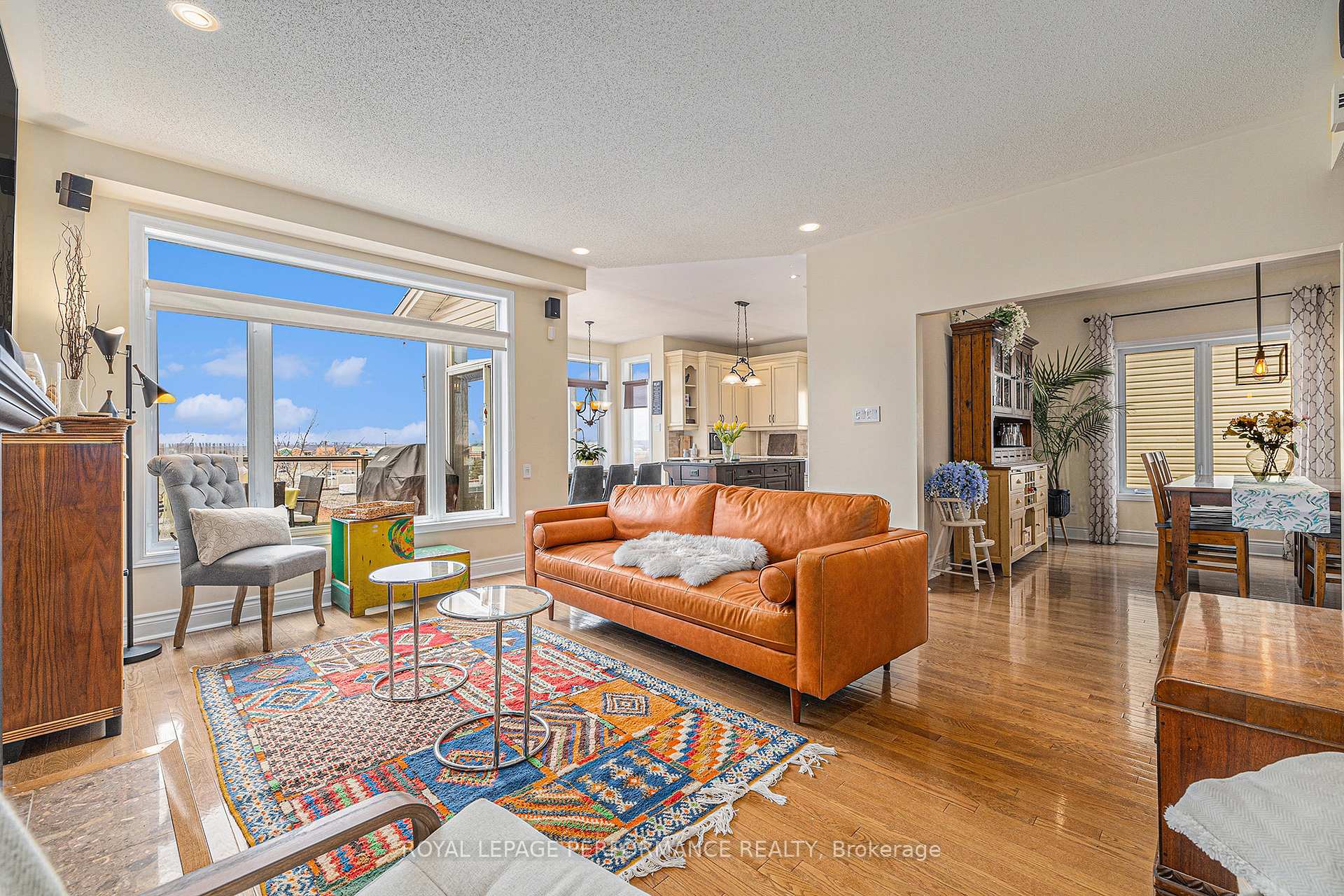 Photo 2 of 6899 Edgar Brault Street, Ottawa, Orleans/Sunridge — HOMEH