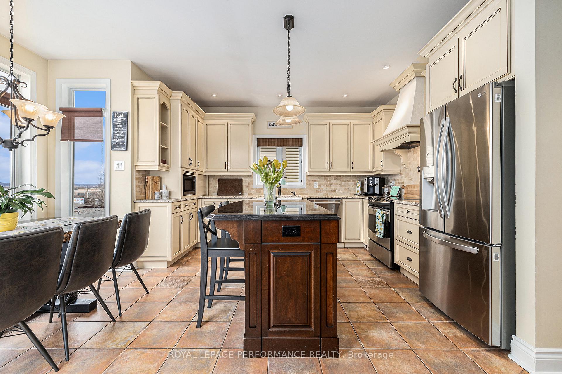 Photo 4 of 6899 Edgar Brault Street, Ottawa, Orleans/Sunridge — HOMEH