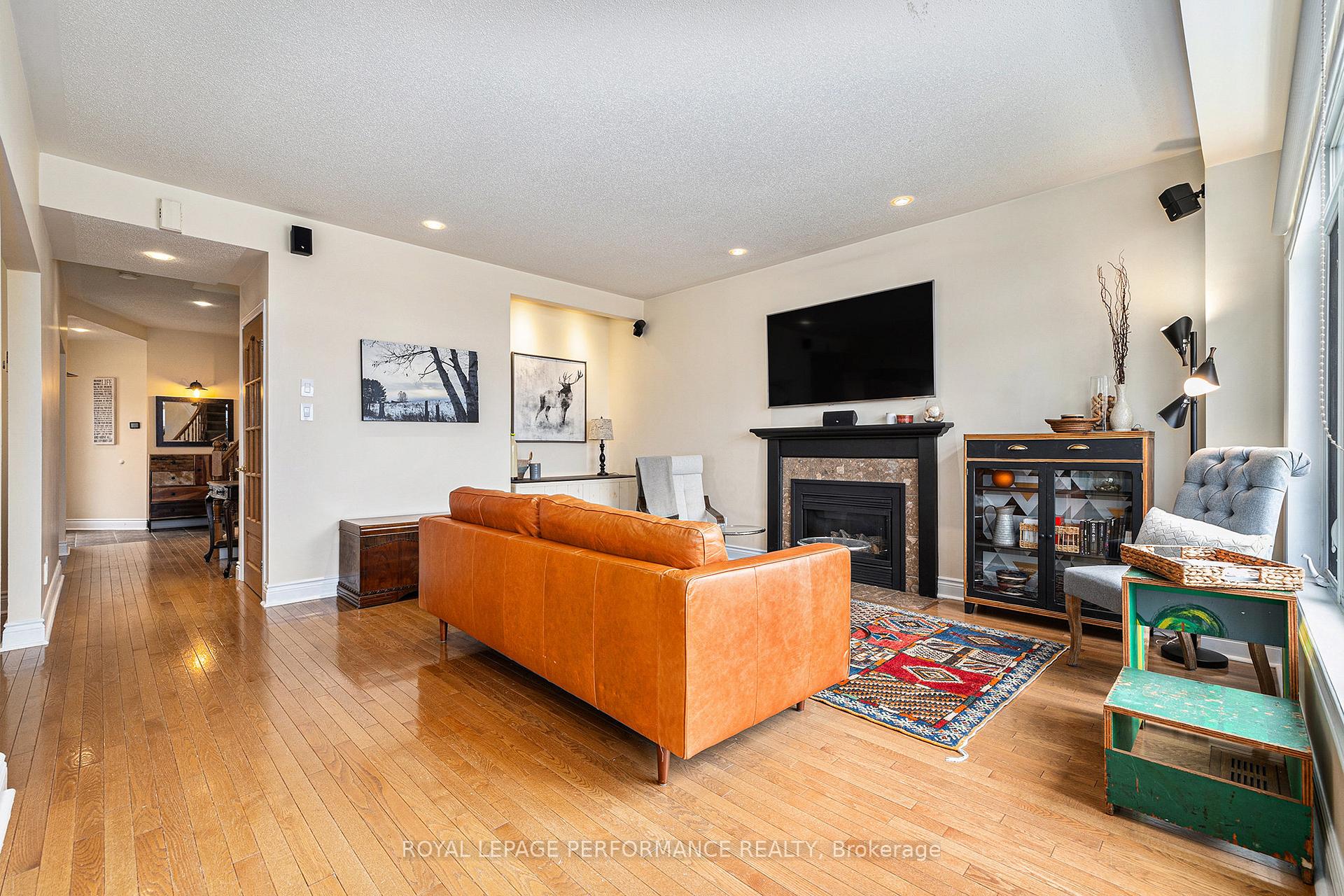 Photo 11 of 6899 Edgar Brault Street, Ottawa, Orleans/Sunridge — HOMEH