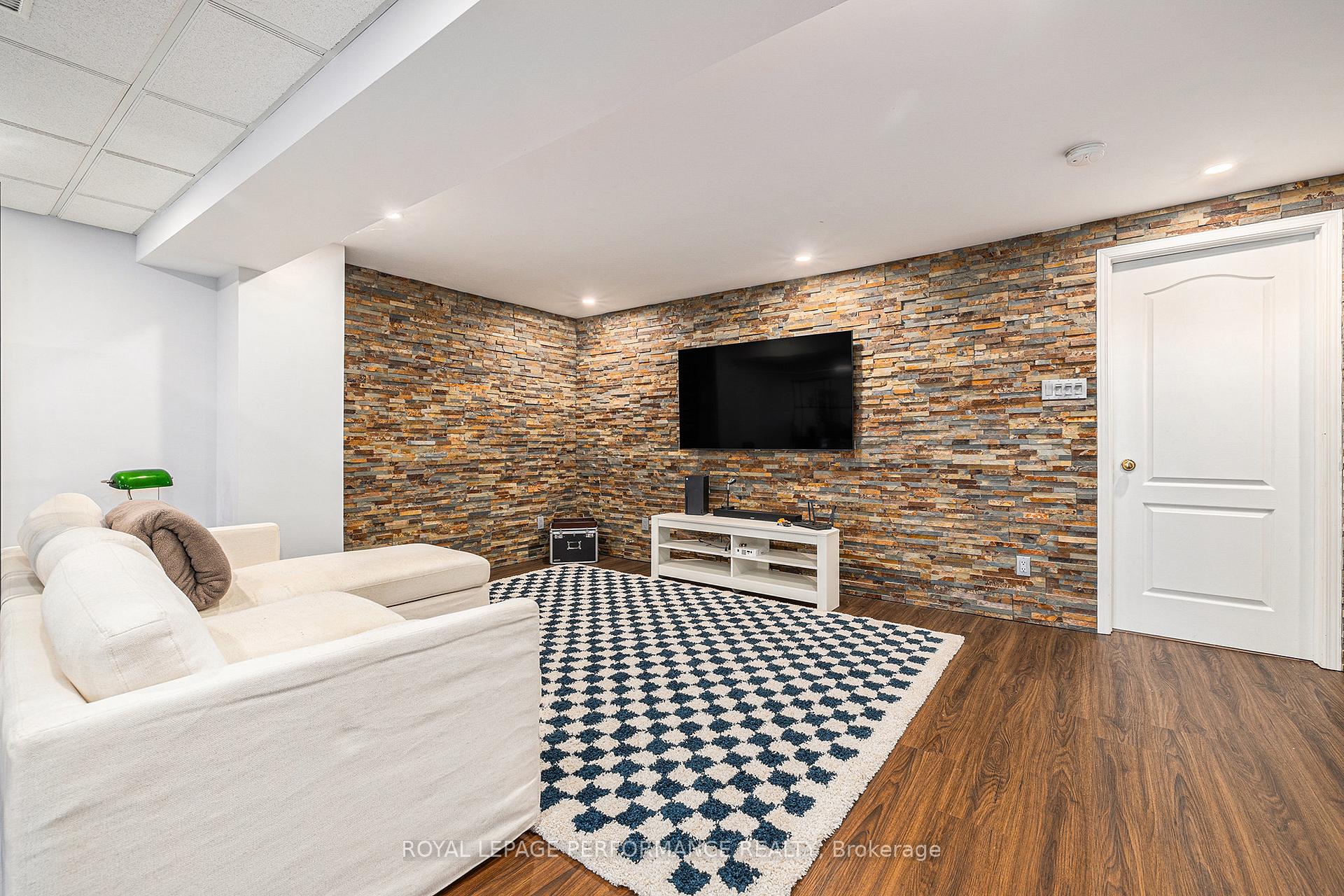 Photo 34 of 6899 Edgar Brault Street, Ottawa, Orleans/Sunridge — HOMEH