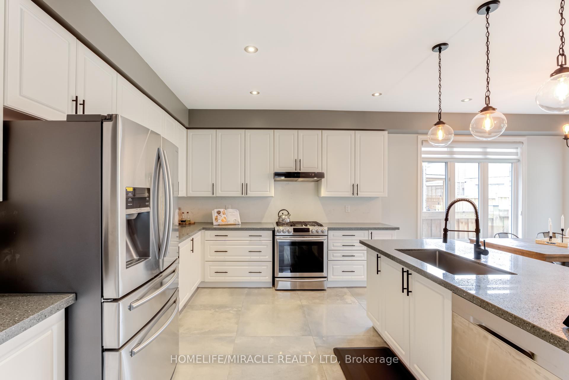 Photo 9 of 54 Hoard Avenue, New Tecumseth, Alliston — HOMEH