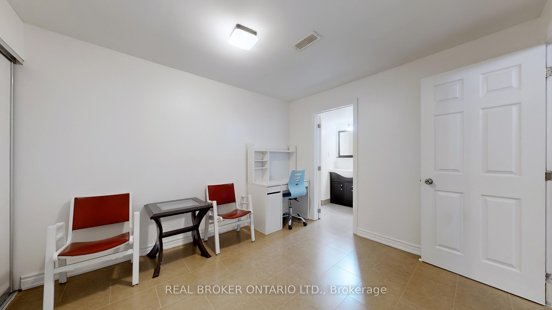 Photo 8 of Unit Basemet, 71 Kincaid Lane, Markham, Middlefield — HOMEH