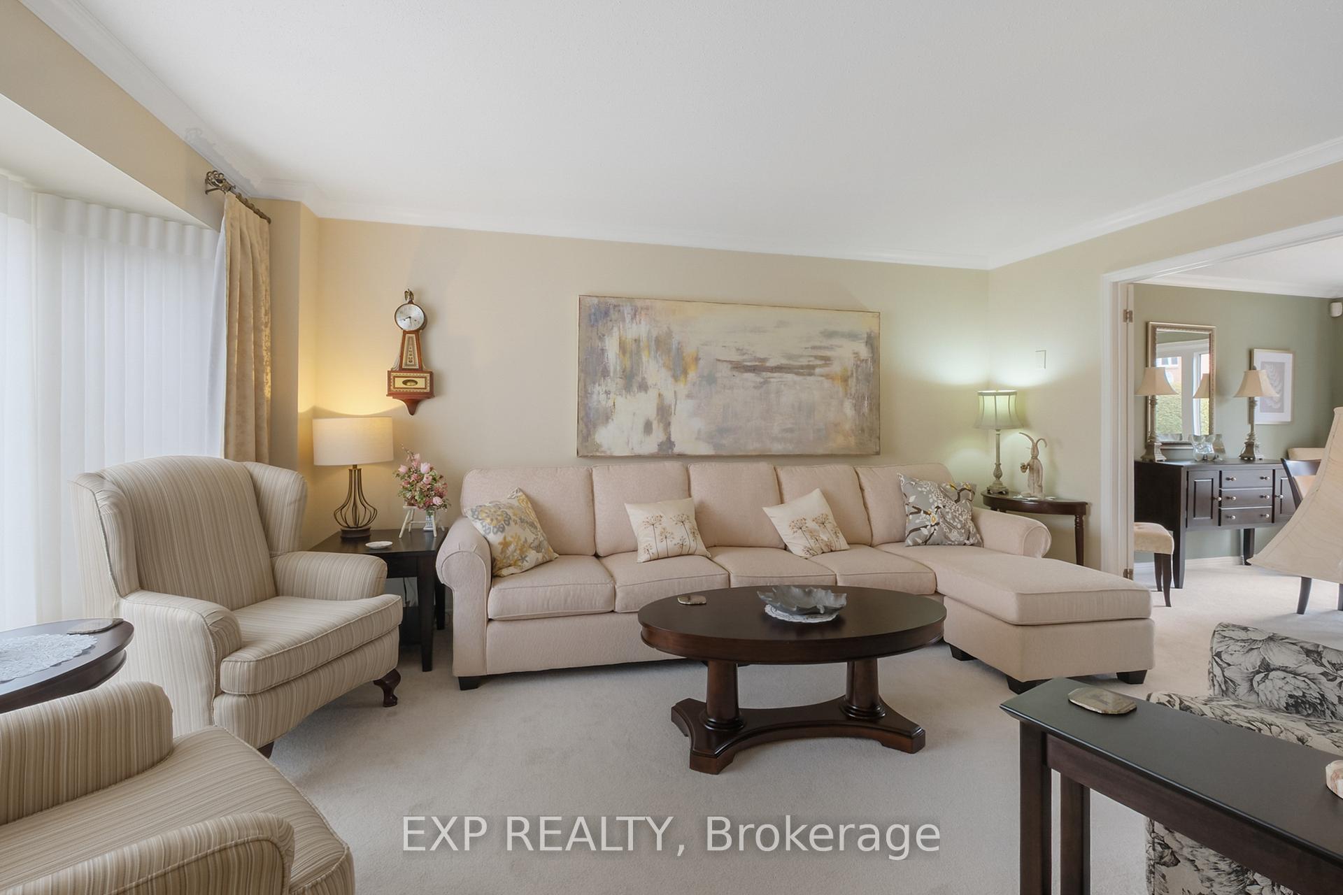 Photo 5 of 6182 Voyageur Drive, Ottawa, Convent Glen — HOMEH