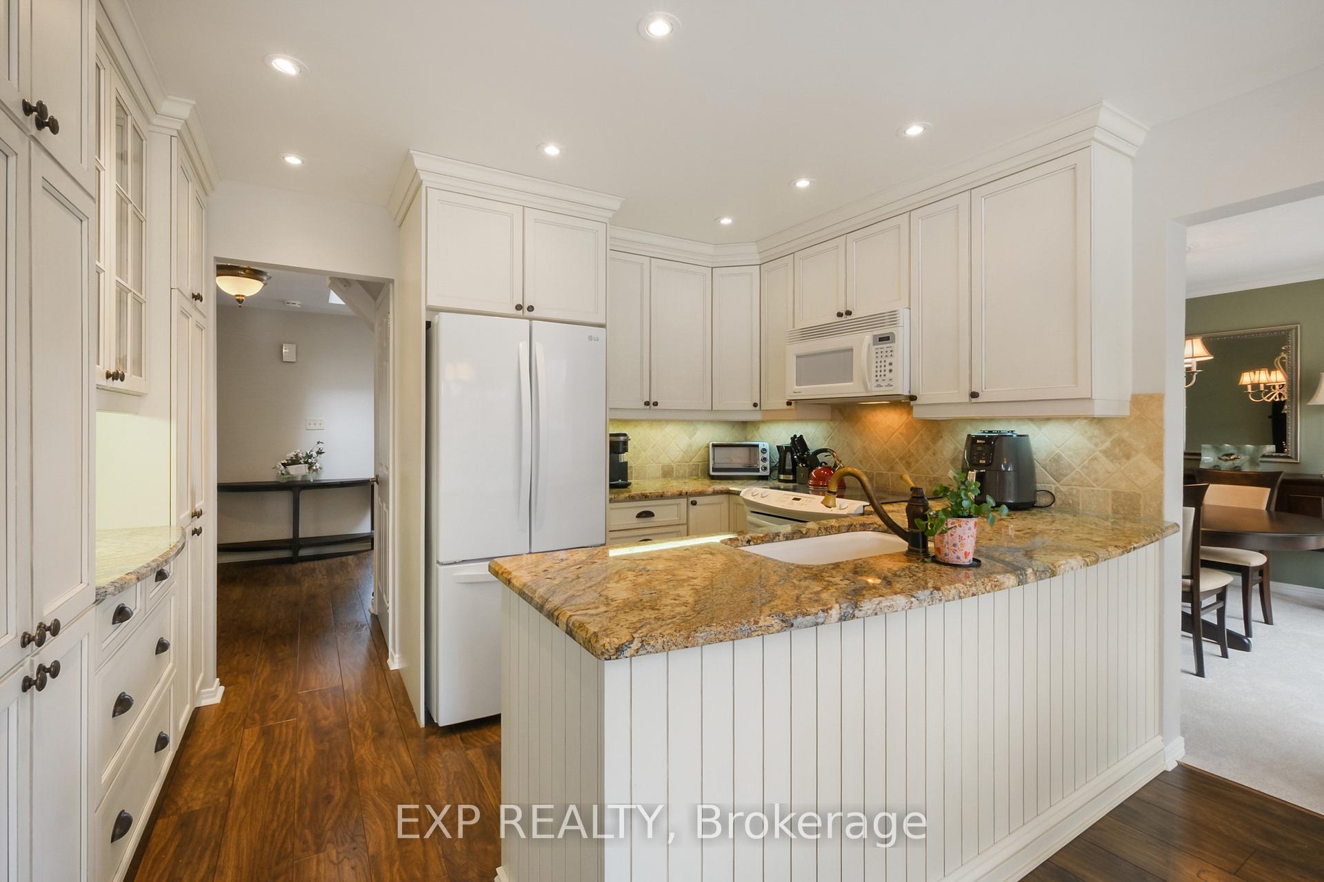 Photo 7 of 6182 Voyageur Drive, Ottawa, Convent Glen — HOMEH