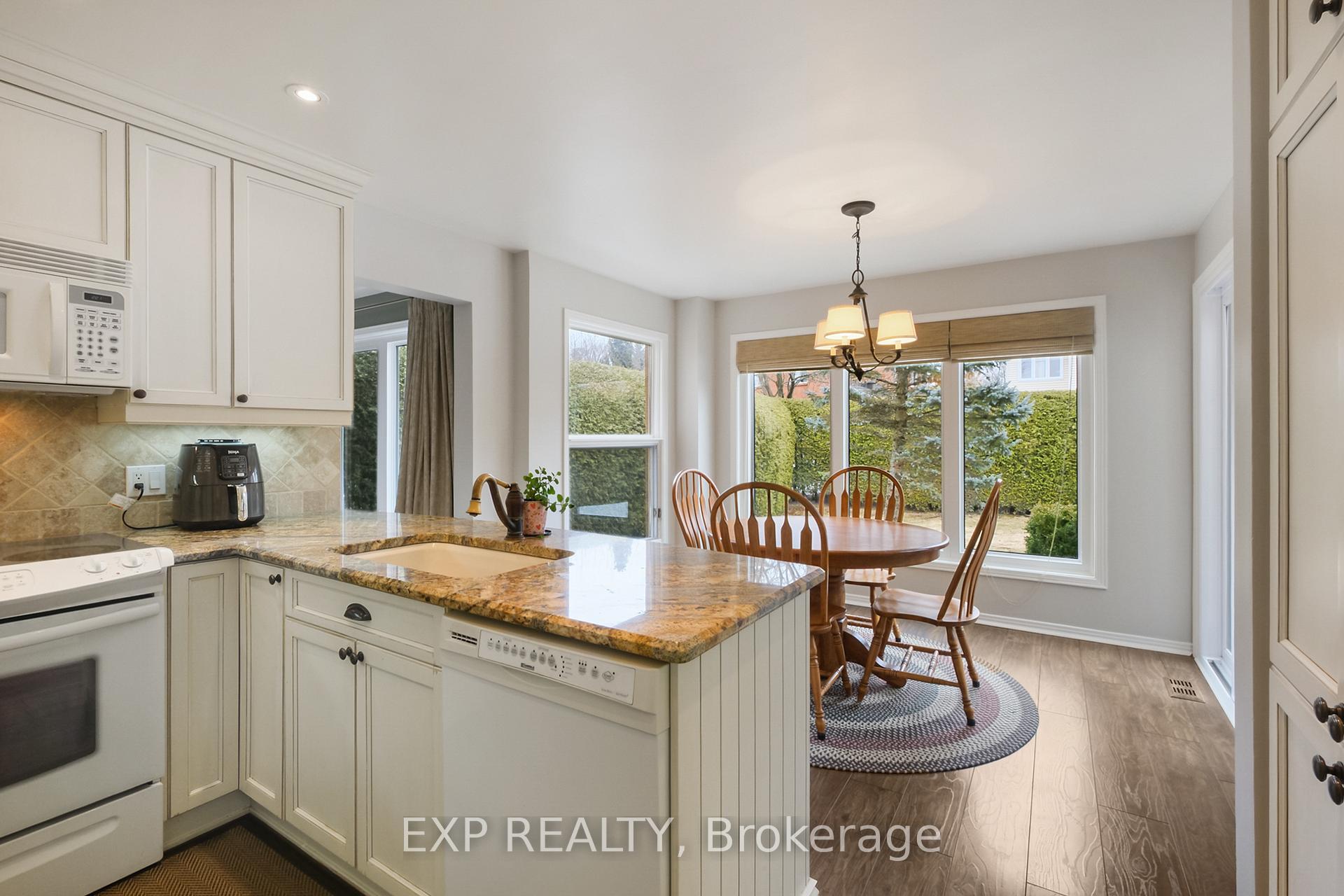 Photo 9 of 6182 Voyageur Drive, Ottawa, Convent Glen — HOMEH