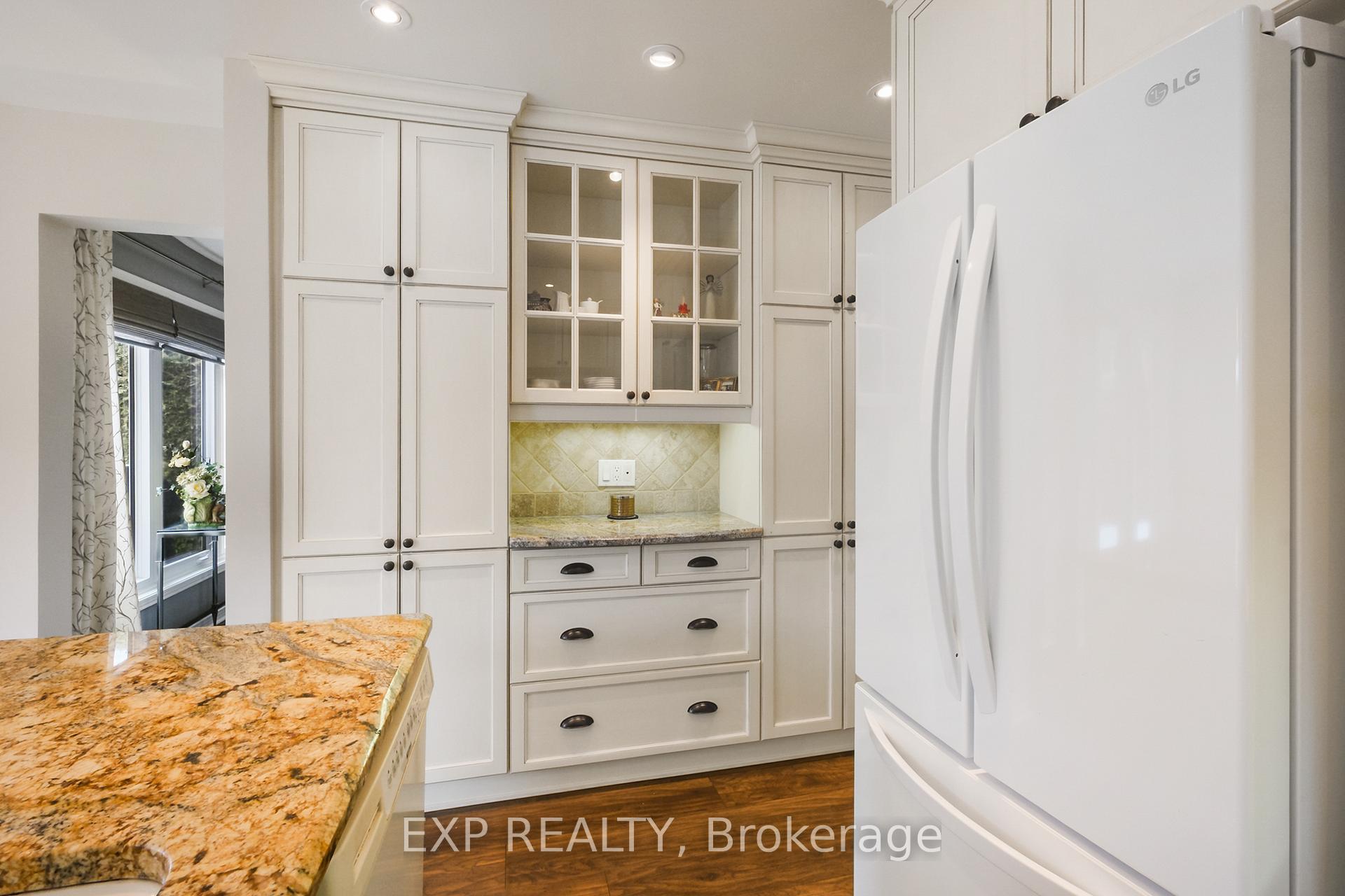 Photo 10 of 6182 Voyageur Drive, Ottawa, Convent Glen — HOMEH